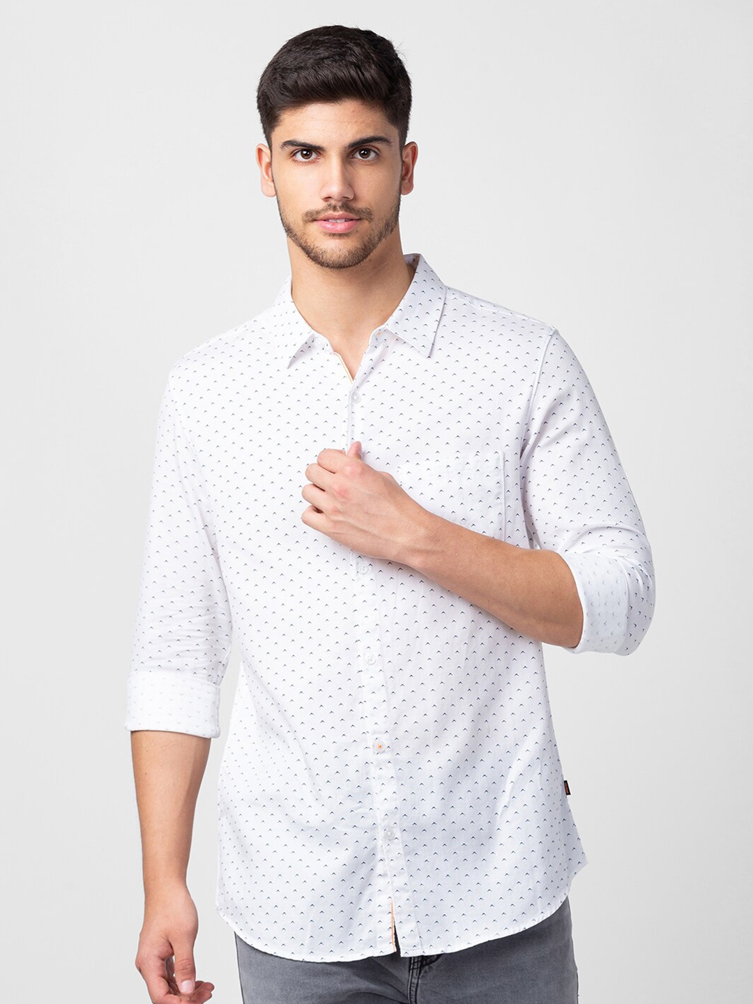

SPYKAR Men Plus Size Slim Fit Micro Ditsy Printed Casual Shirt, White