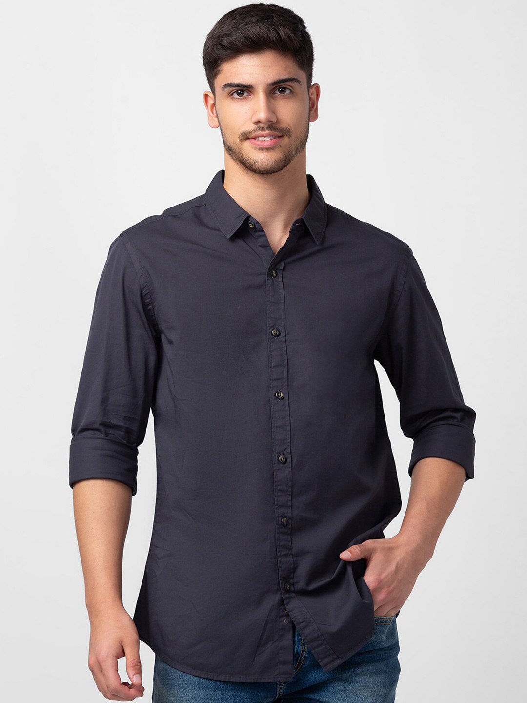 

SPYKAR Men Grey Slim Fit Casual Shirt