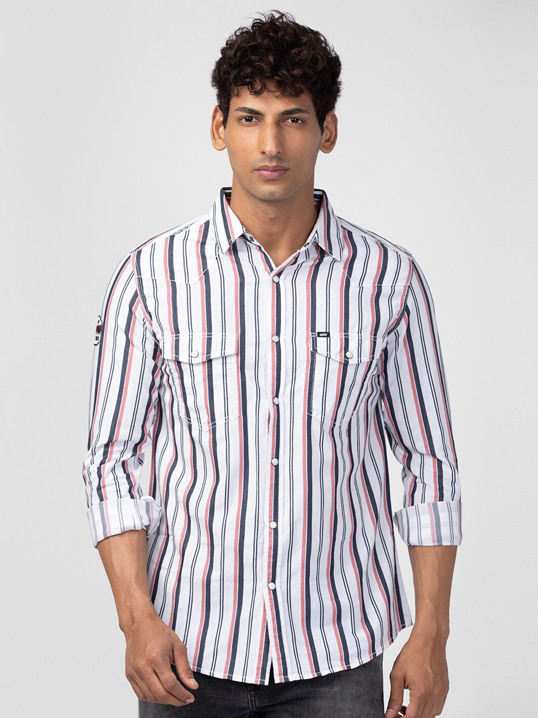 

SPYKAR Men Cotton Slim Fit Striped Casual Shirt, Pink