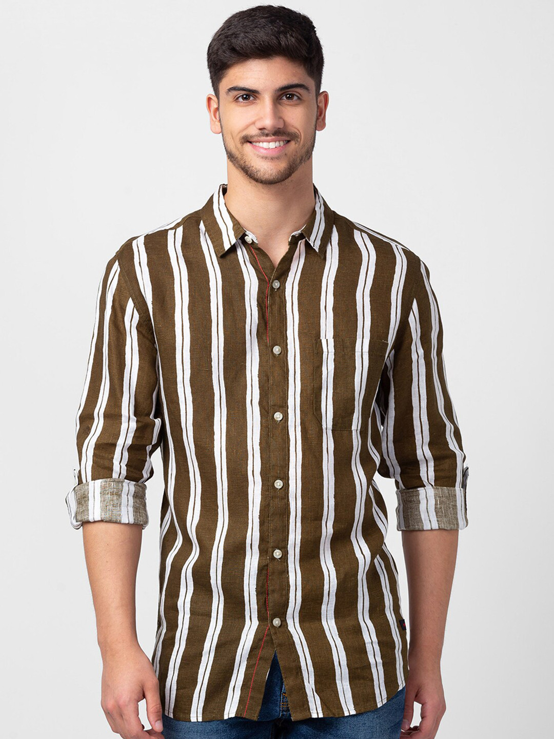 

SPYKAR Men Cotton Slim Fit Striped Casual Shirt, Green