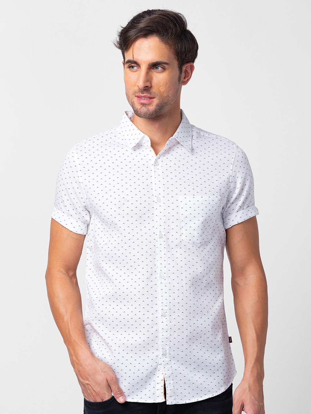 

SPYKAR Men Cotton Slim Fit Printed Casual Shirt, White