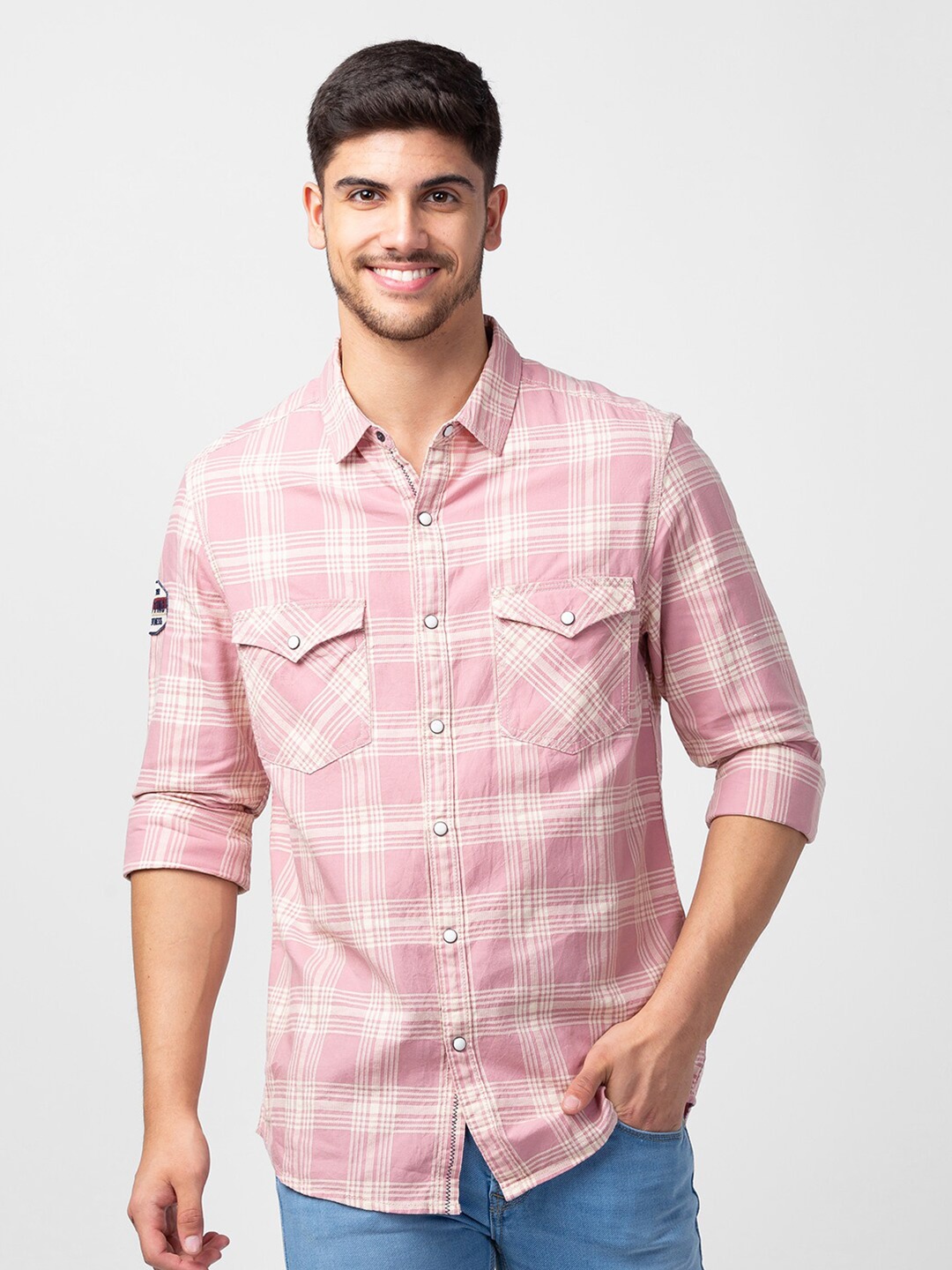 

SPYKAR Men Slim Fit Checked Casual Shirt, Pink