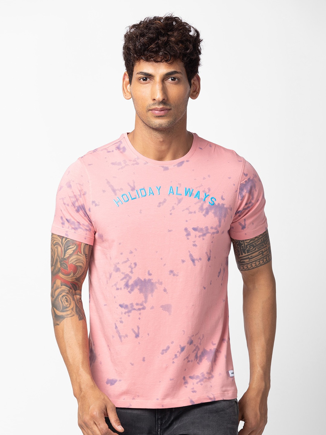 

SPYKAR Men Printed Slim Fit Cotton T-shirt, Pink