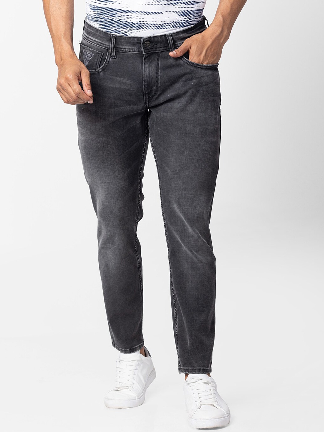 

SPYKAR Men Tapered Fit Heavy Fade Stretchable Cotton Jeans, Black