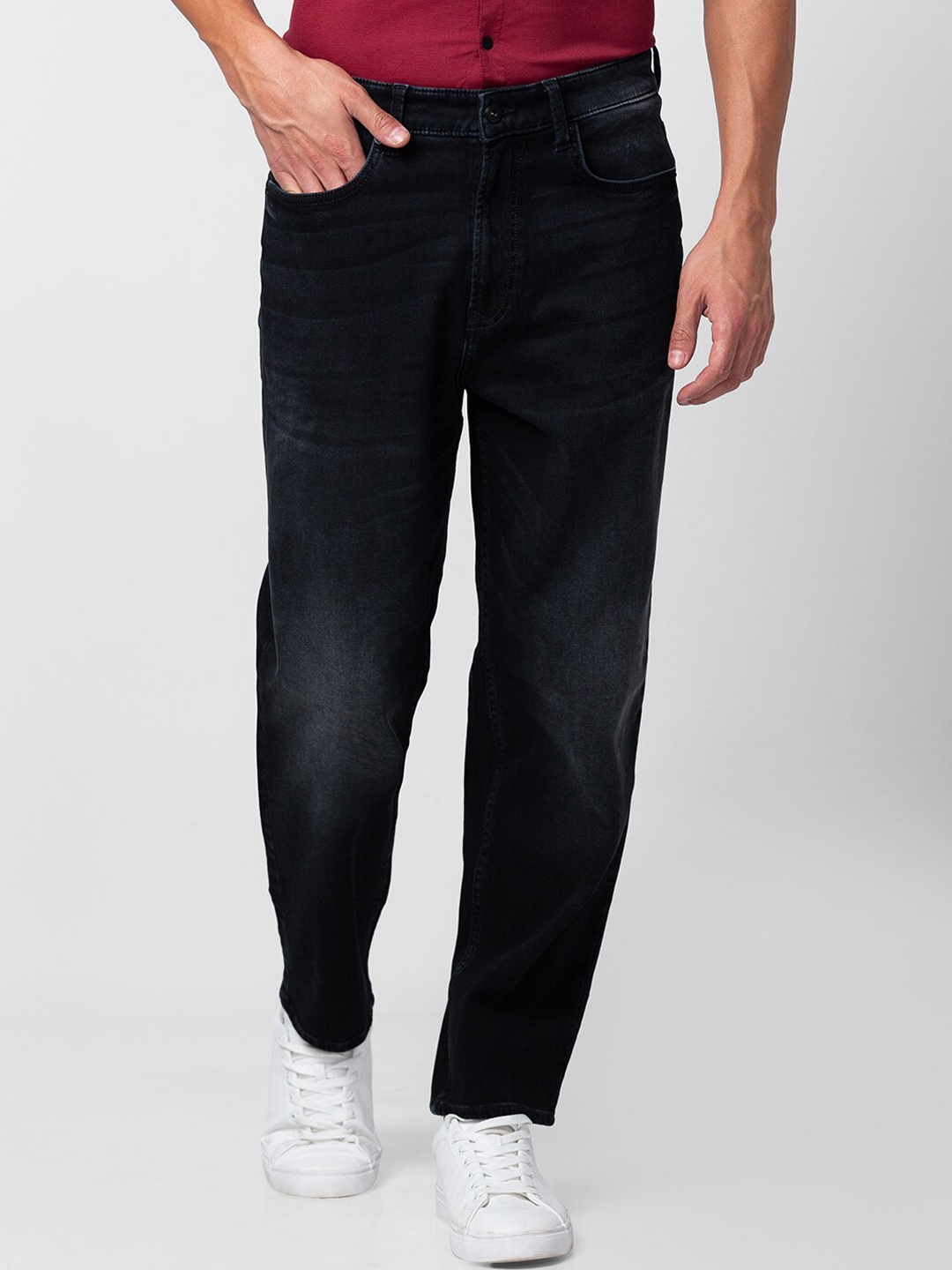 

SPYKAR Men Relaxed Fit Light Fade Stretchable Jeans, Black