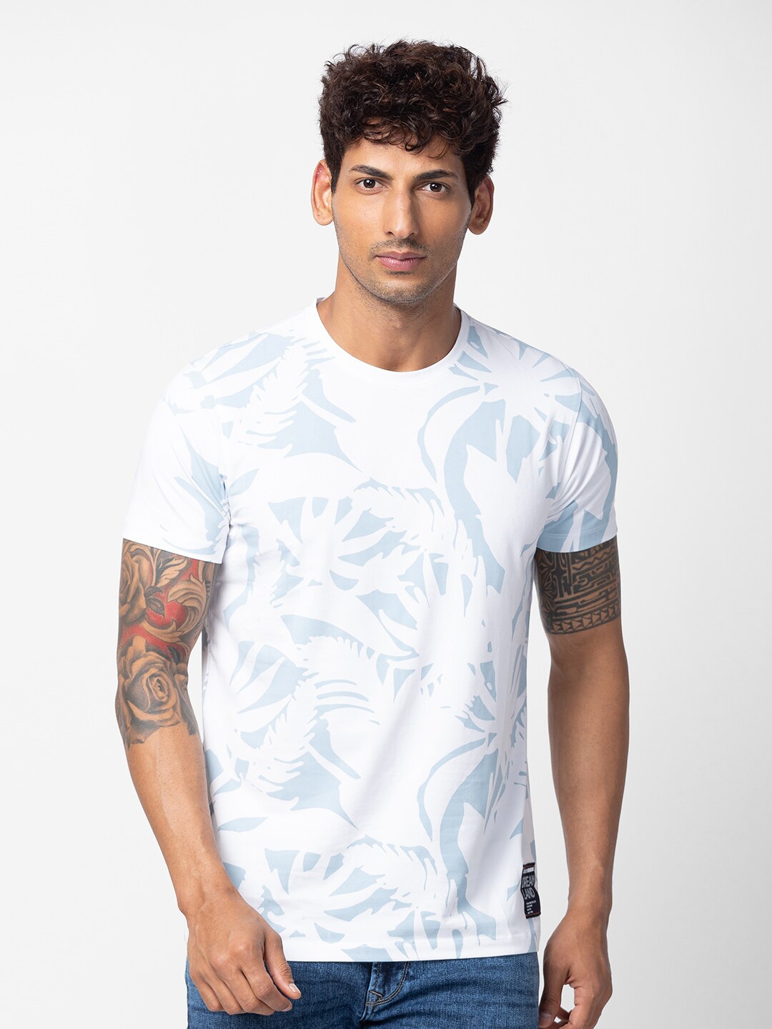 

SPYKAR Men Floral Printed Slim Fit Cotton T-shirt, White