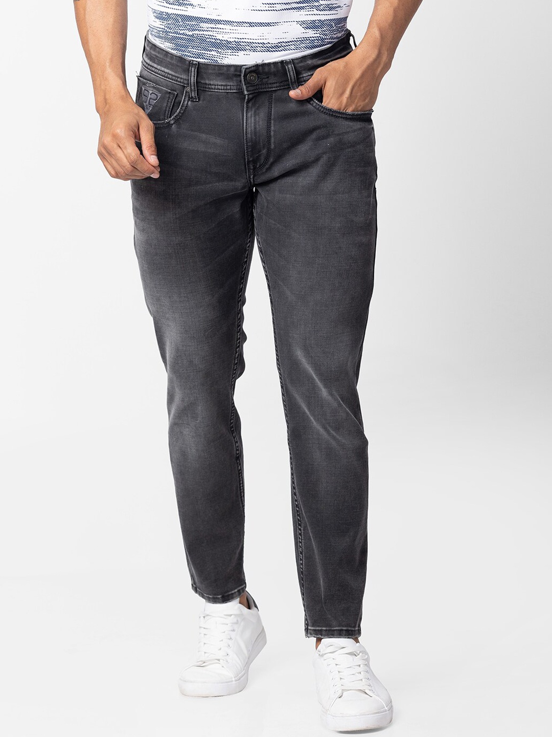 

SPYKAR Men Tapered Fit Heavy Fade Stretchable Cotton Jeans, Black