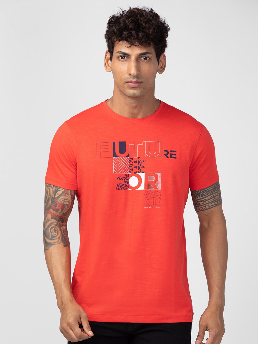 

SPYKAR Men Typography Printed Slim Fit T-shirt, Coral