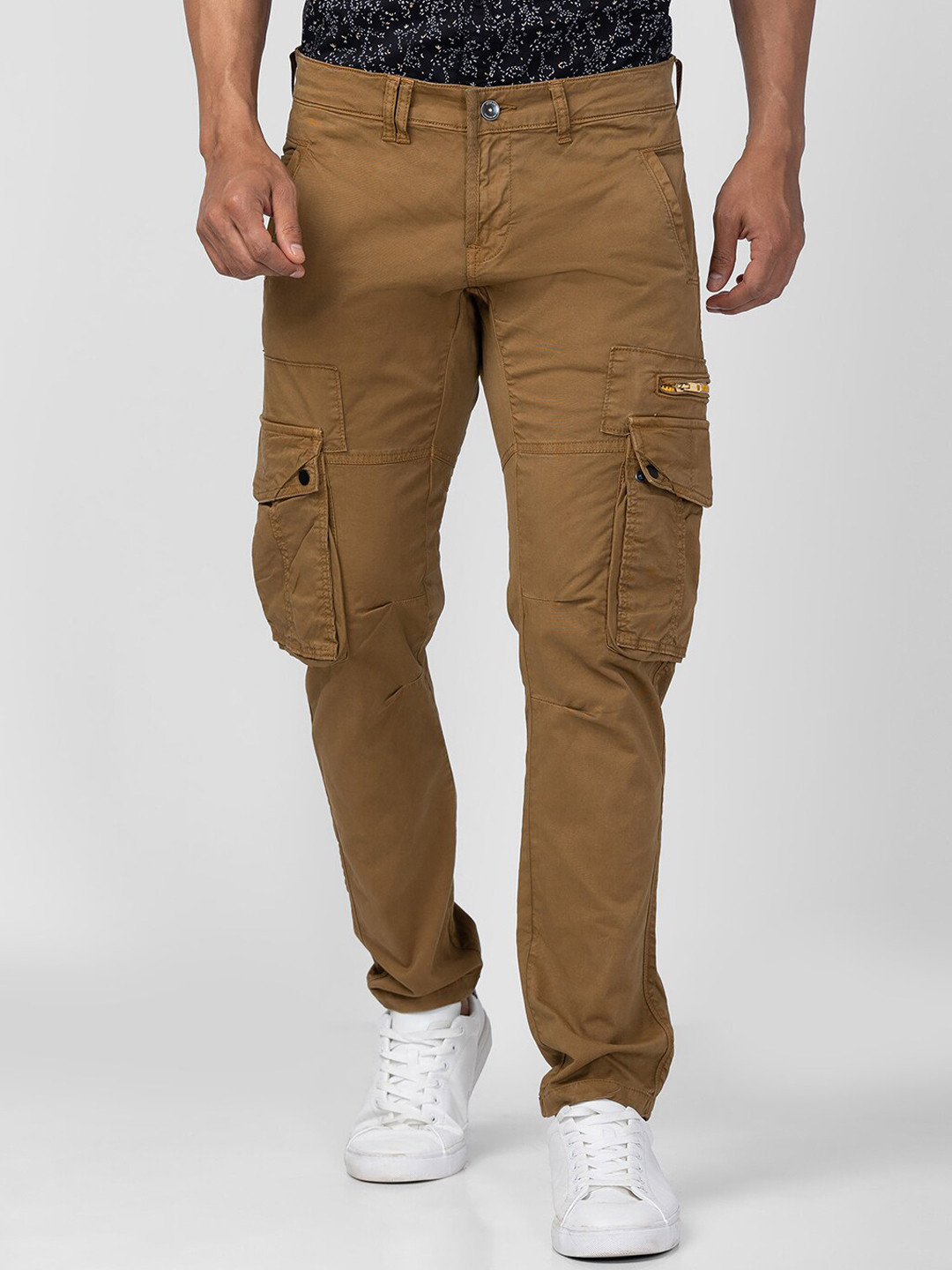 

SPYKAR Men Solid Cargos, Khaki