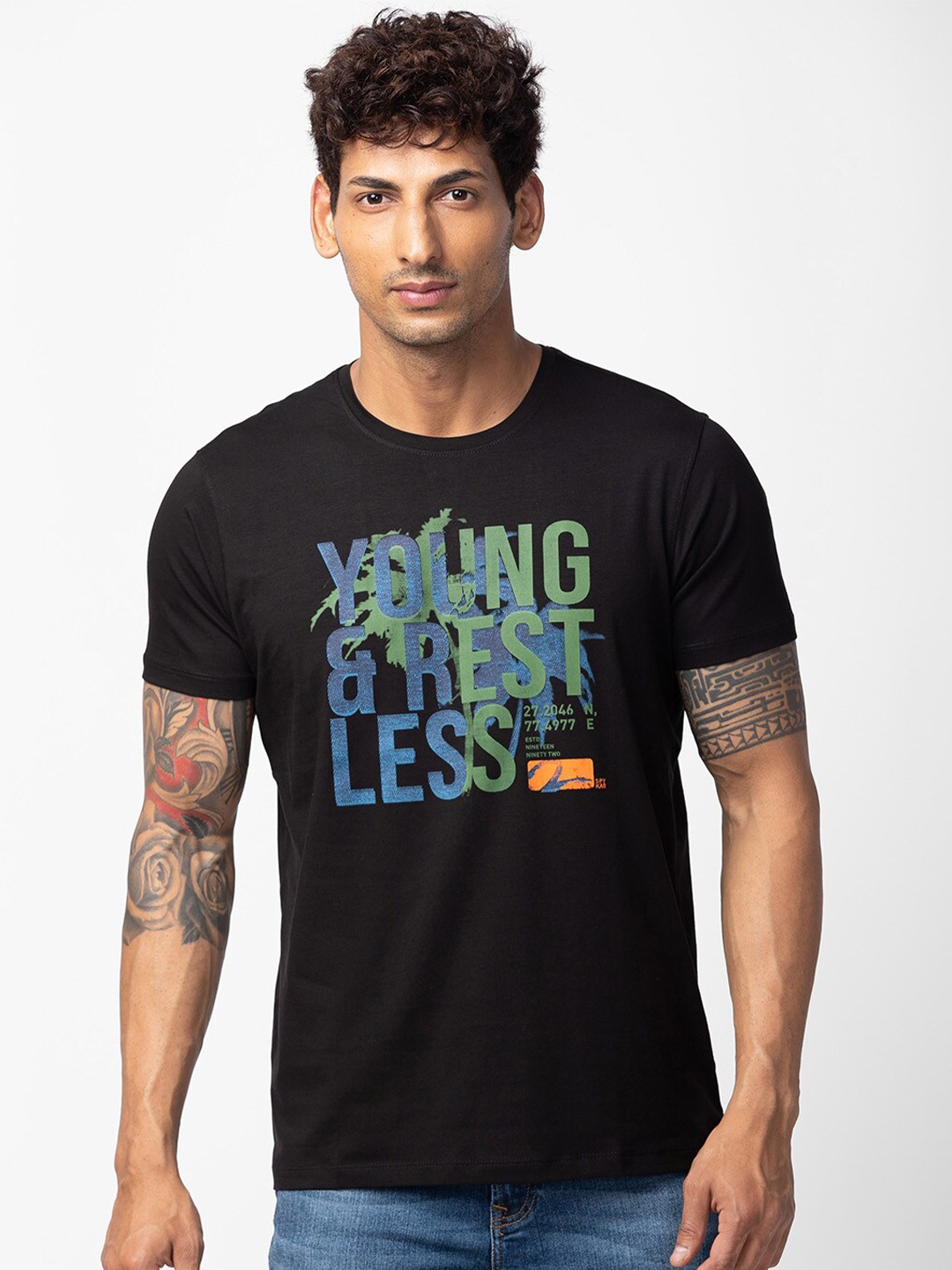 

SPYKAR Men Printed Round Neck Slim Fit T-shirt, Black