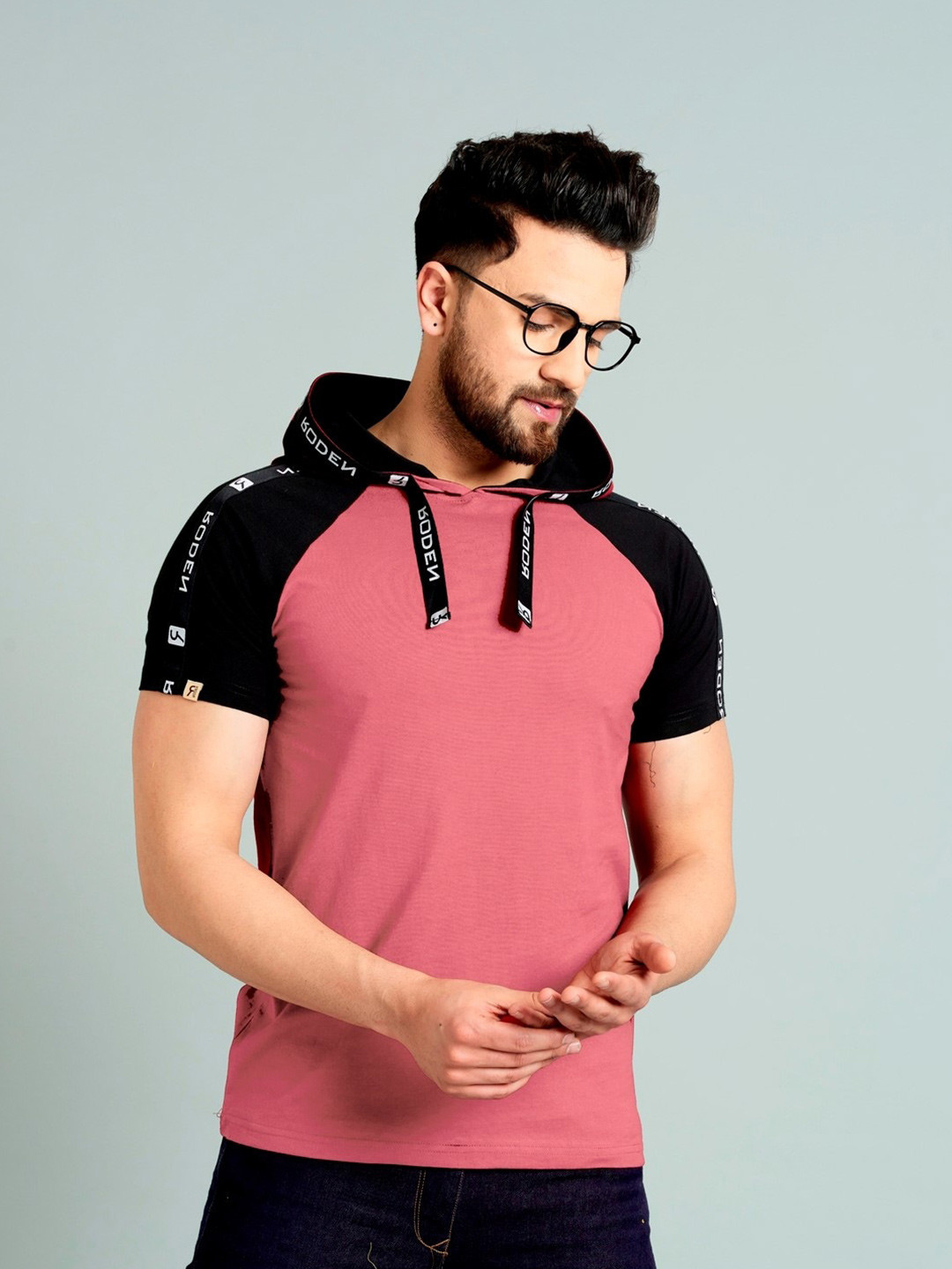 

Rodzen Men Colourblocked Pure Cotton T-shirt, Rose