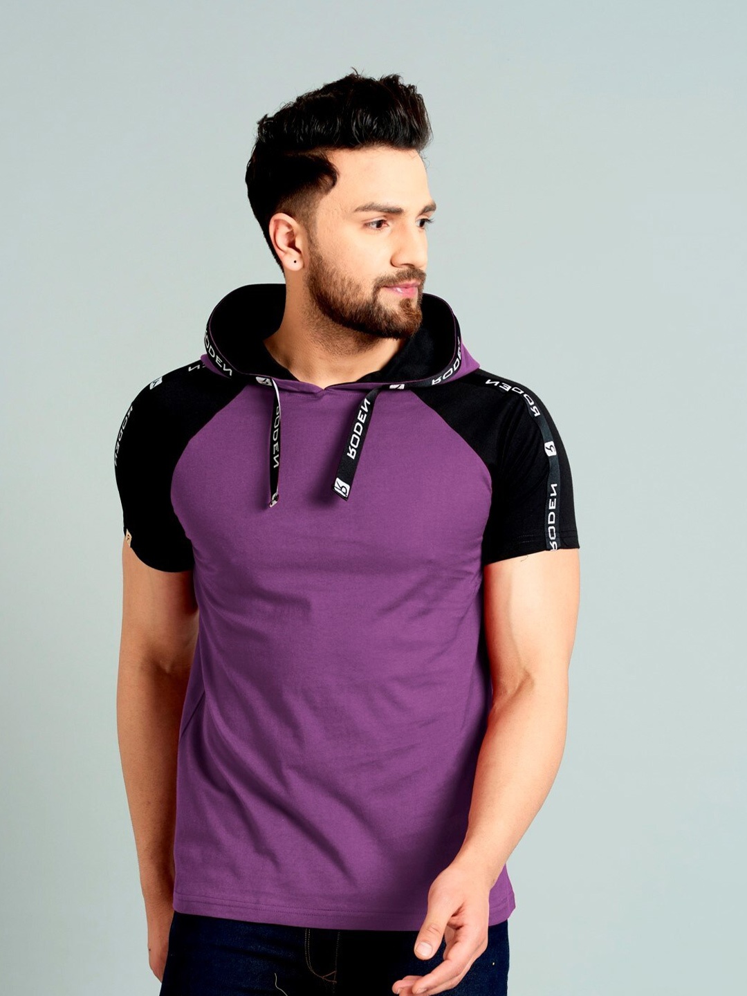 

Rodzen Men Colourblocked Pure Cotton T-shirt, Purple