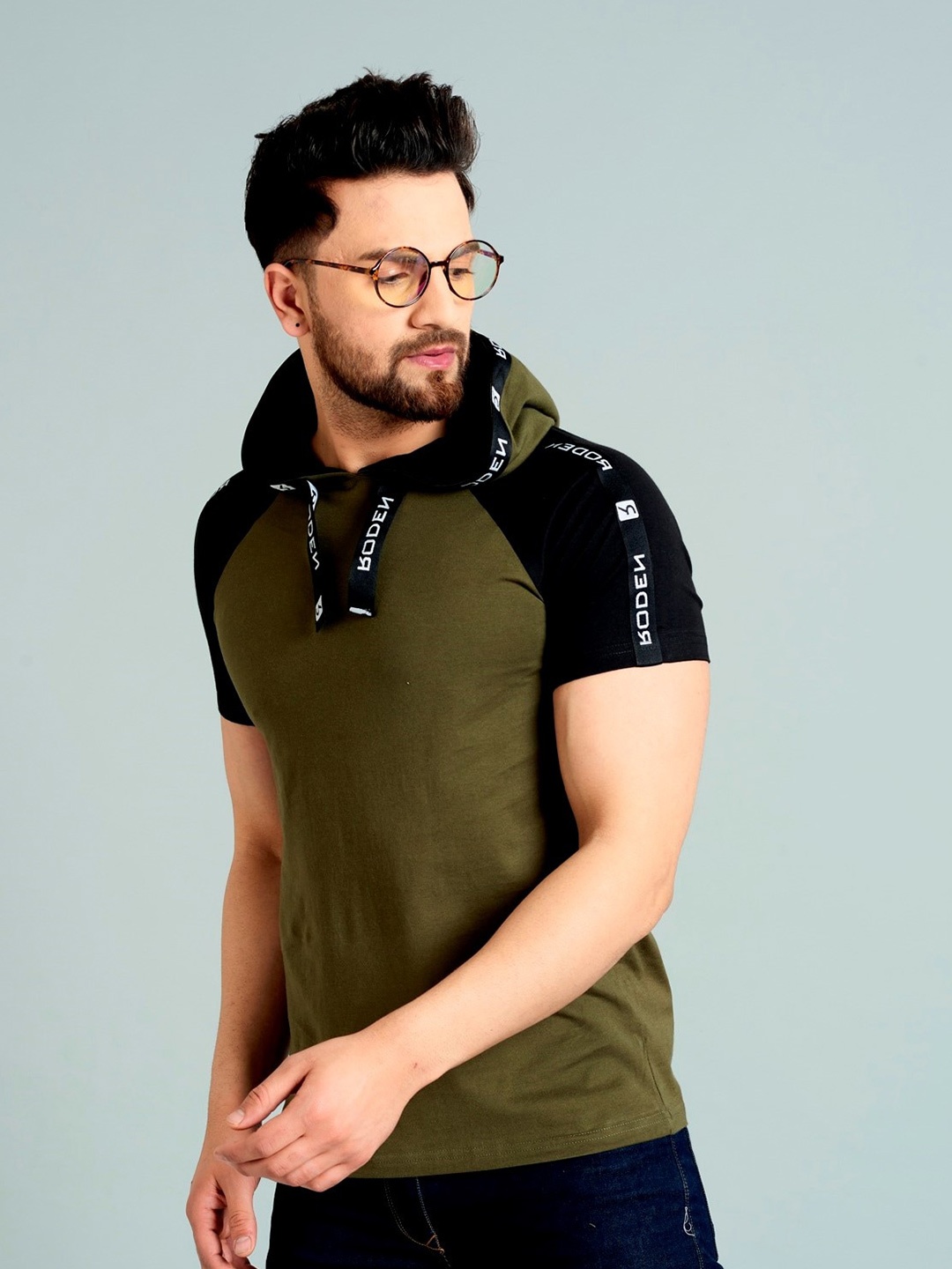 

Rodzen Men Colourblocked Pure Cotton T-shirt, Olive