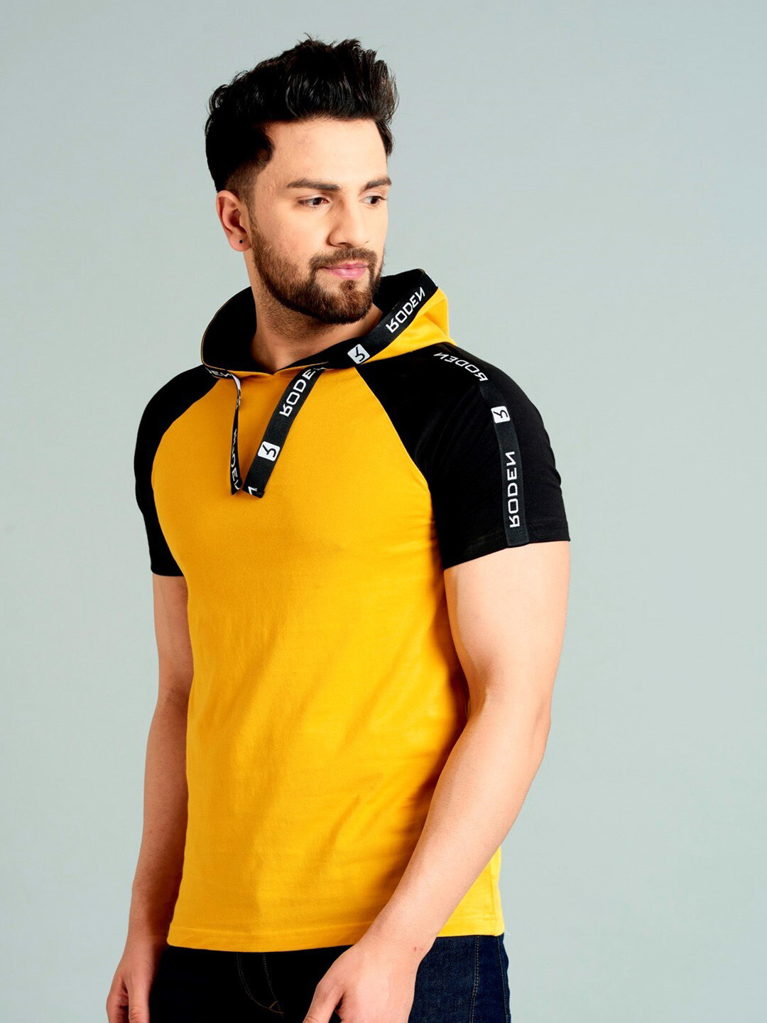 

Rodzen Men Colourblocked Pure Cotton T-shirt, Mustard