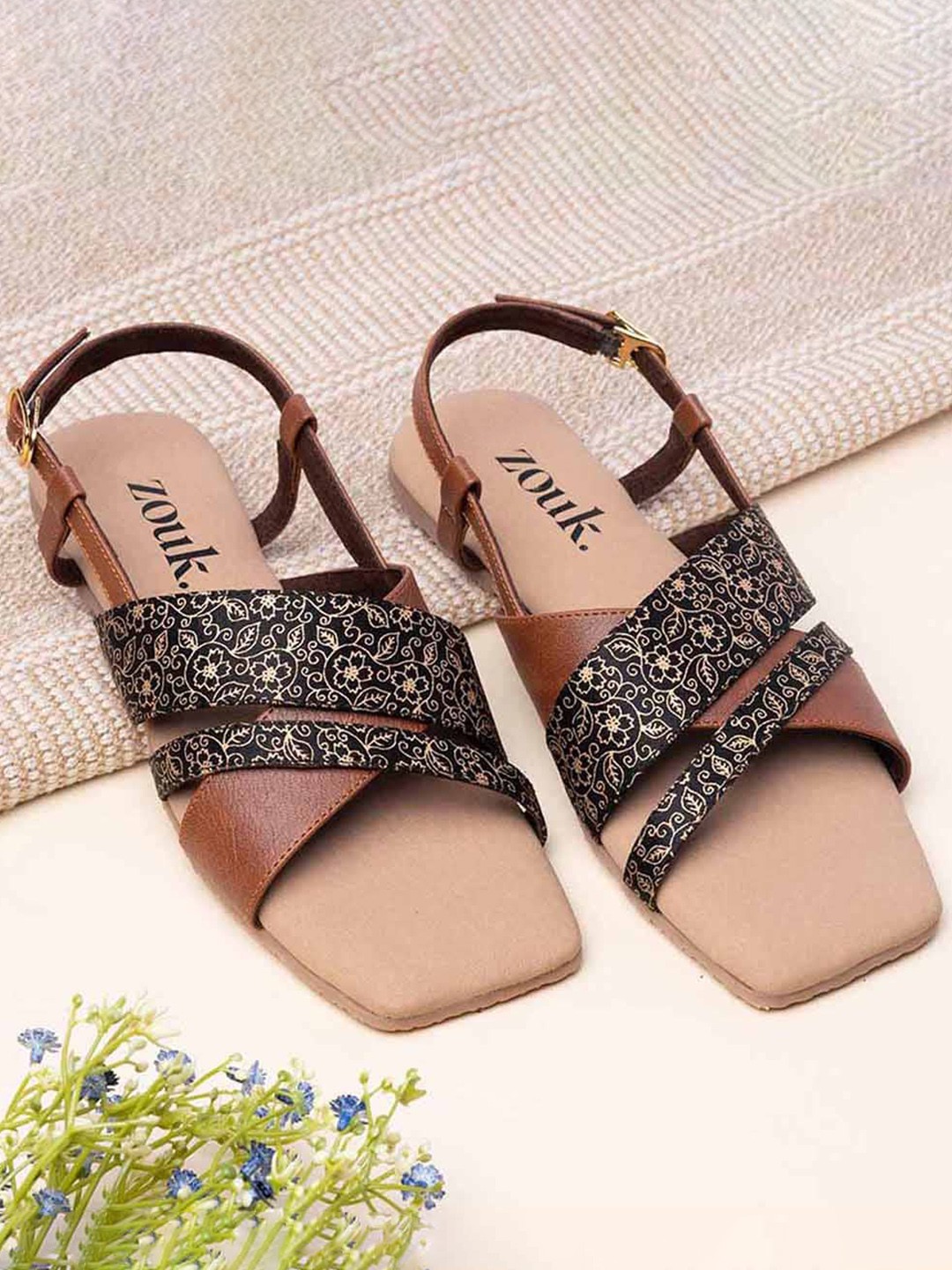 

ZOUK Women Printed Open Toe Flats, Black