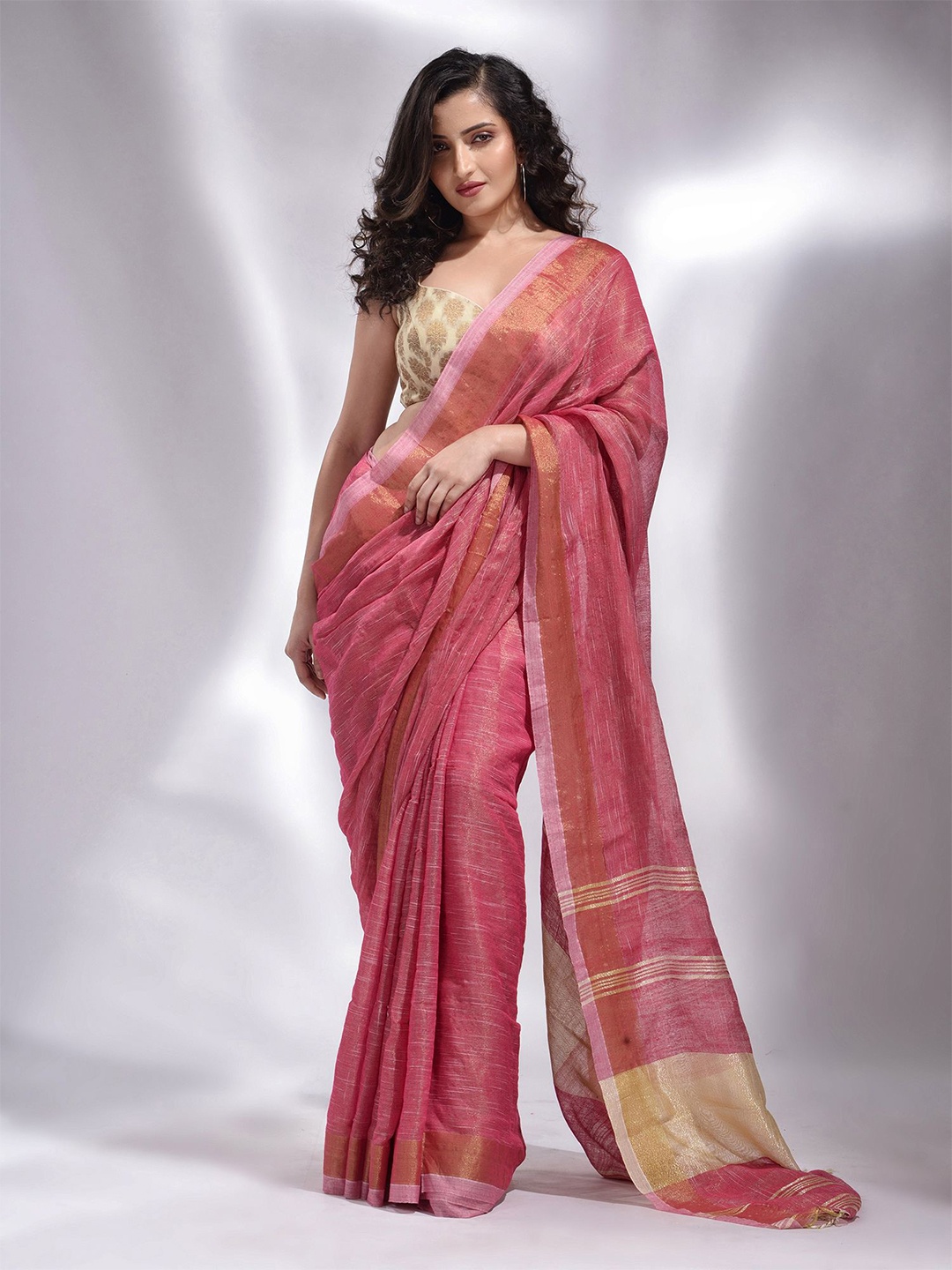 

Charukriti Woven Design Pure Cotton Saree, Fuchsia