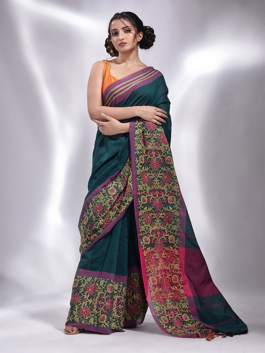 

Charukriti Embroidered Pure Cotton Saree, Teal