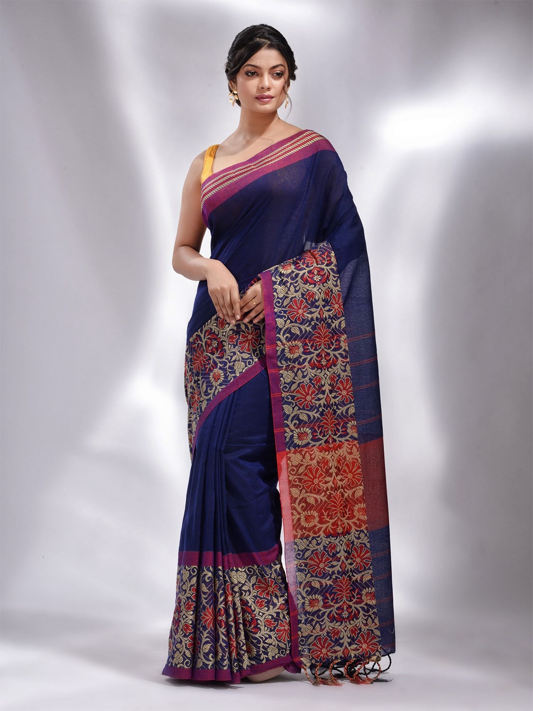 

Charukriti Floral Pure Cotton Saree, Blue