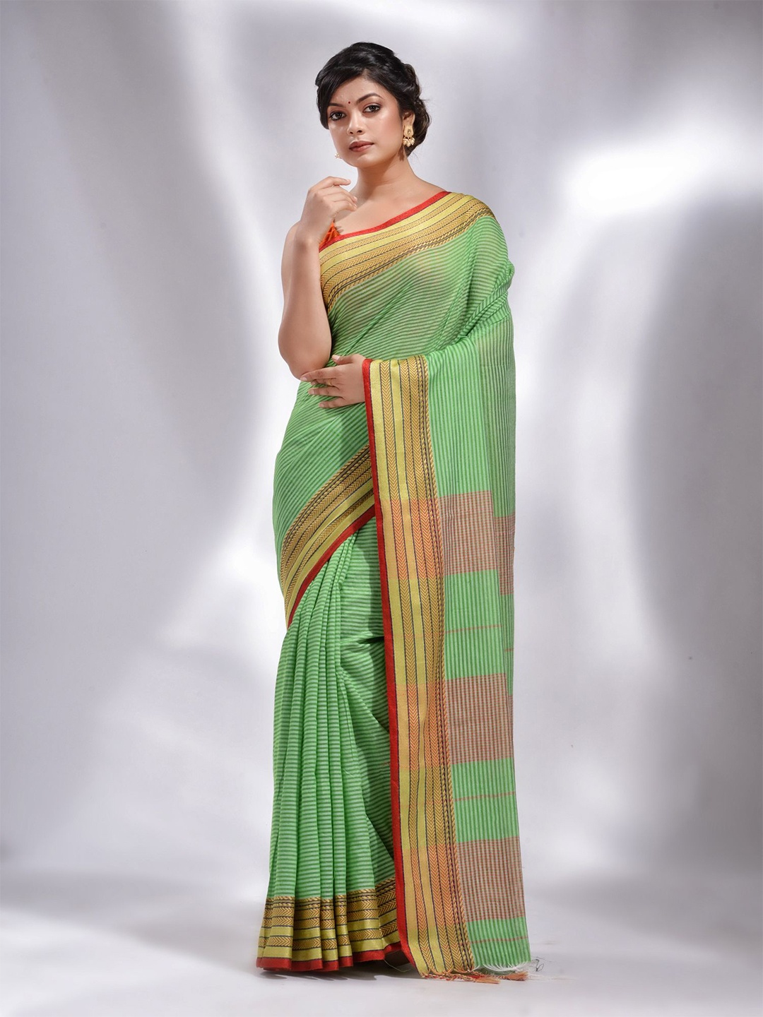 

Charukriti Striped Pure Cotton Saree, Green