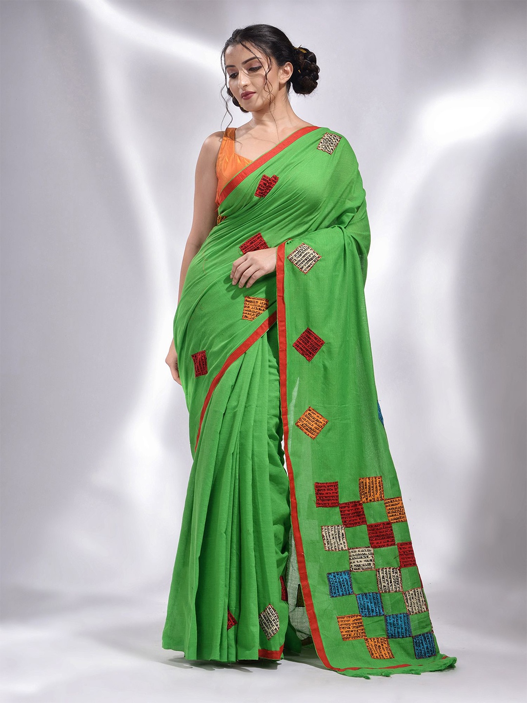 

Charukriti Woven Design Zari Pure Cotton Saree, Green