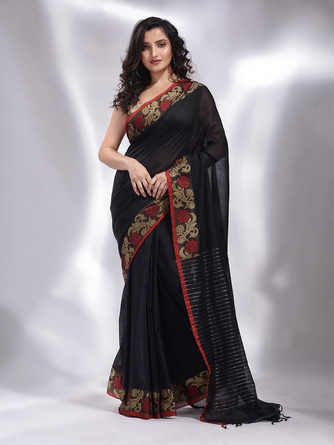 

Charukriti Woven Design Zari Pure Cotton Saree, Black