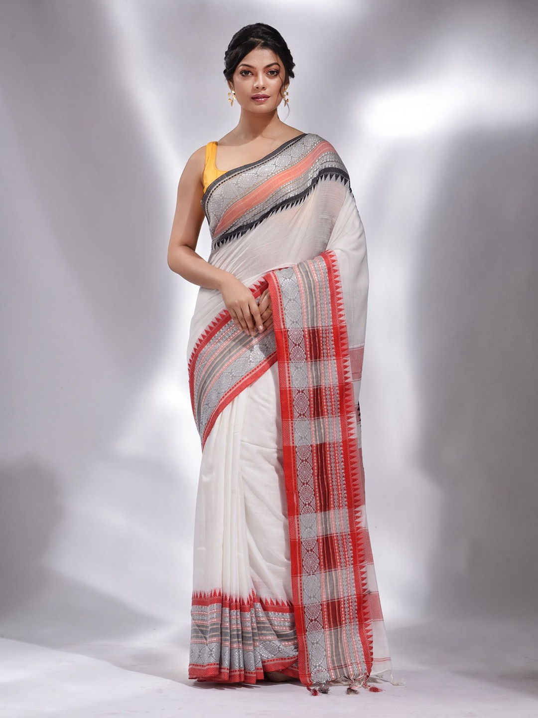 

Charukriti Zari Pure Cotton Saree, White