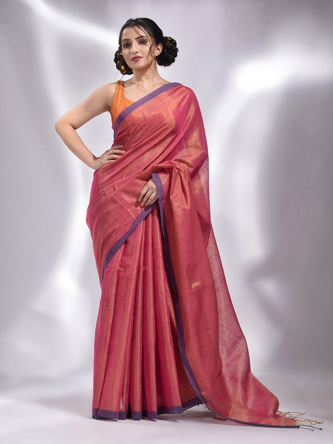 

Charukriti Woven Design Zari Tissue Saree, Fuchsia