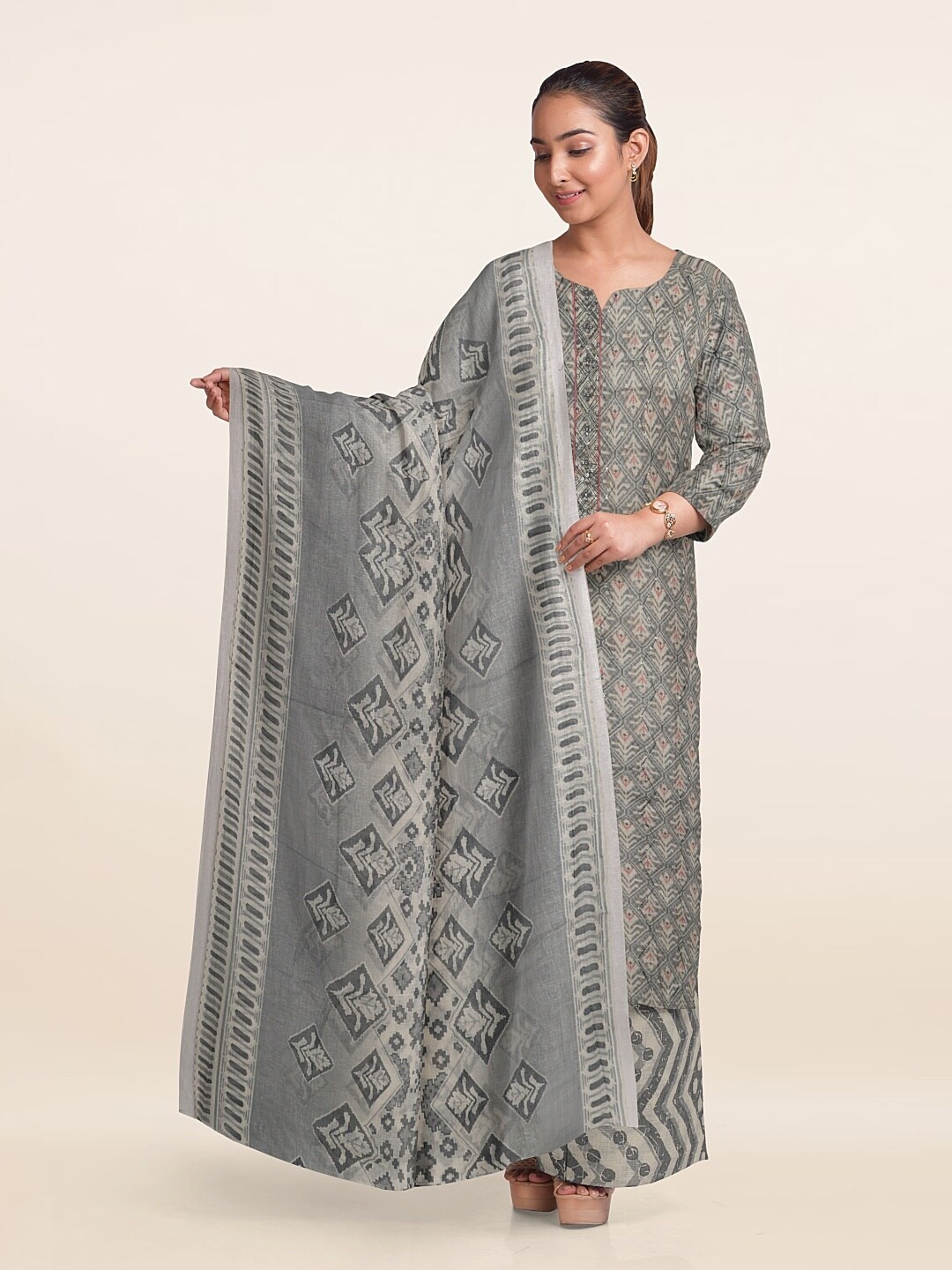 

Pothys Ethnic Motifs Printed Unstitched Dress Material, Grey