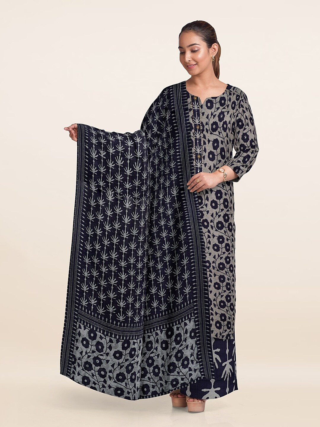 

Pothys Floral Printed Unstitched Dress Material, Grey