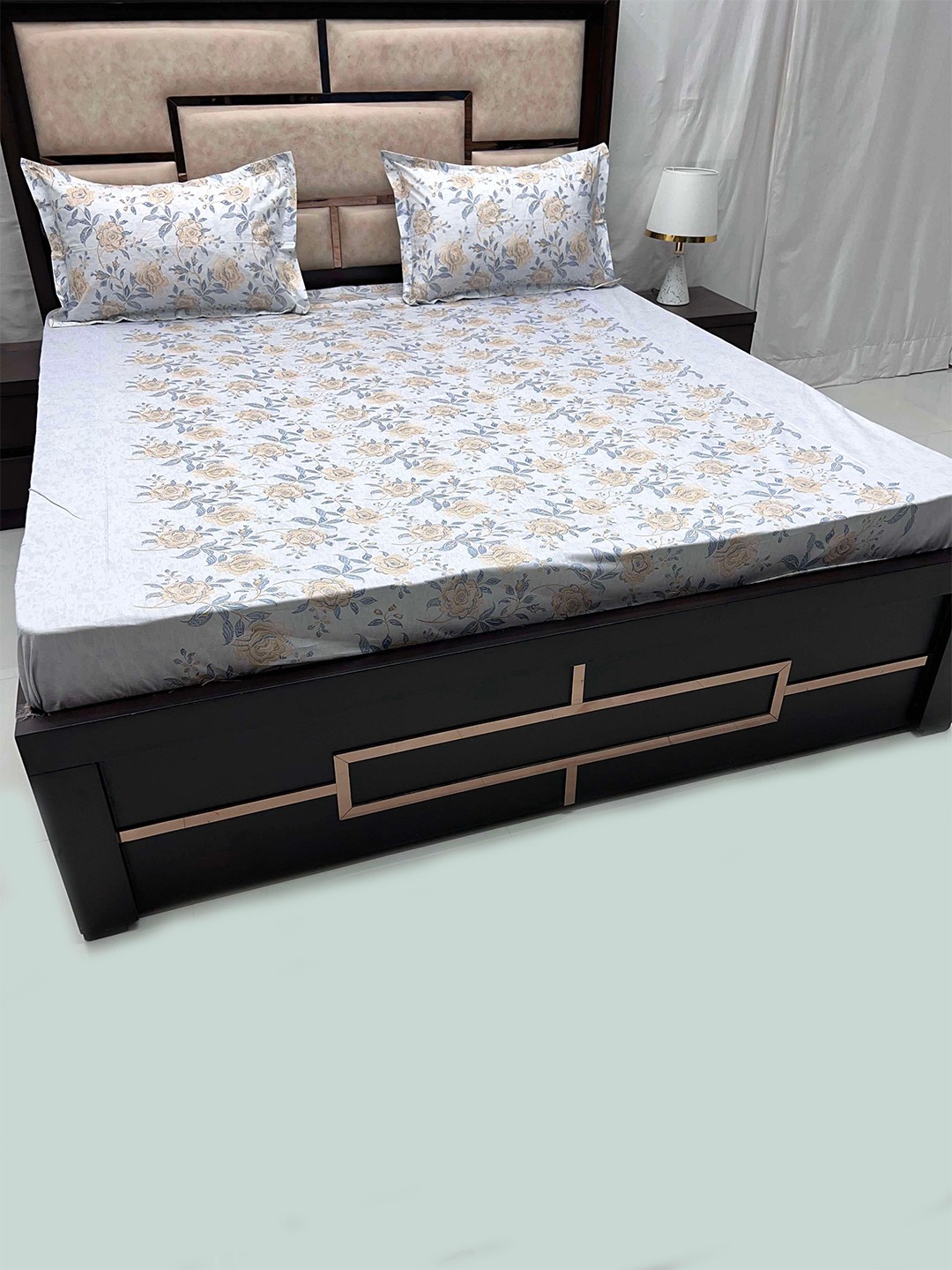 

Pure Decor Blue & Grey Floral Printed 380 TC King Bedsheet with 2 Pillow Covers