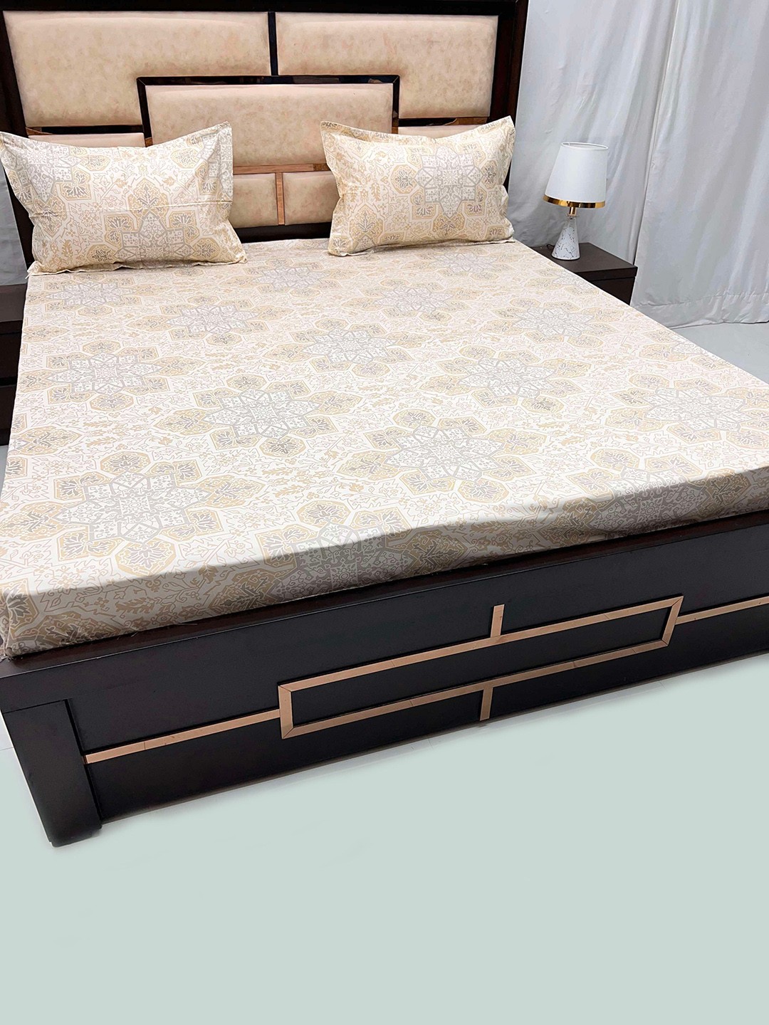 

Pure Decor Divine Fur Ethnic Motifs 380 TC King Pure Cotton Bedsheet with 2 Pillow Covers, Cream