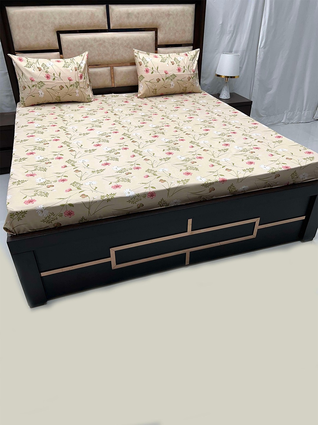 

Pure Decor Beige & Pink Floral Printed 250 TC King Bedsheet with 2 Pillow Covers
