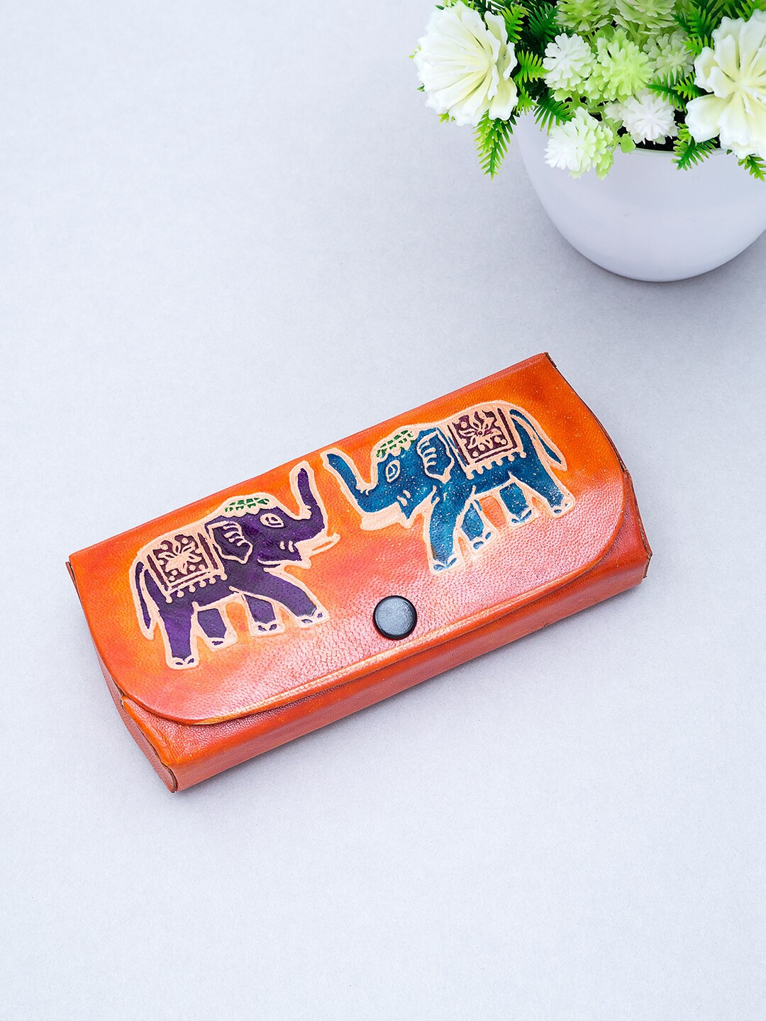 

Golden Peacock Women Printed Leather Sunglasses Case, Brown