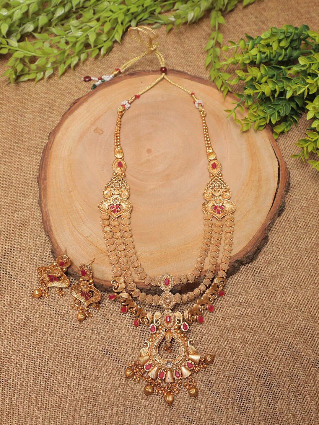 

Swarajshop Women Gold-Plated Kundan Studded Jewellery Set
