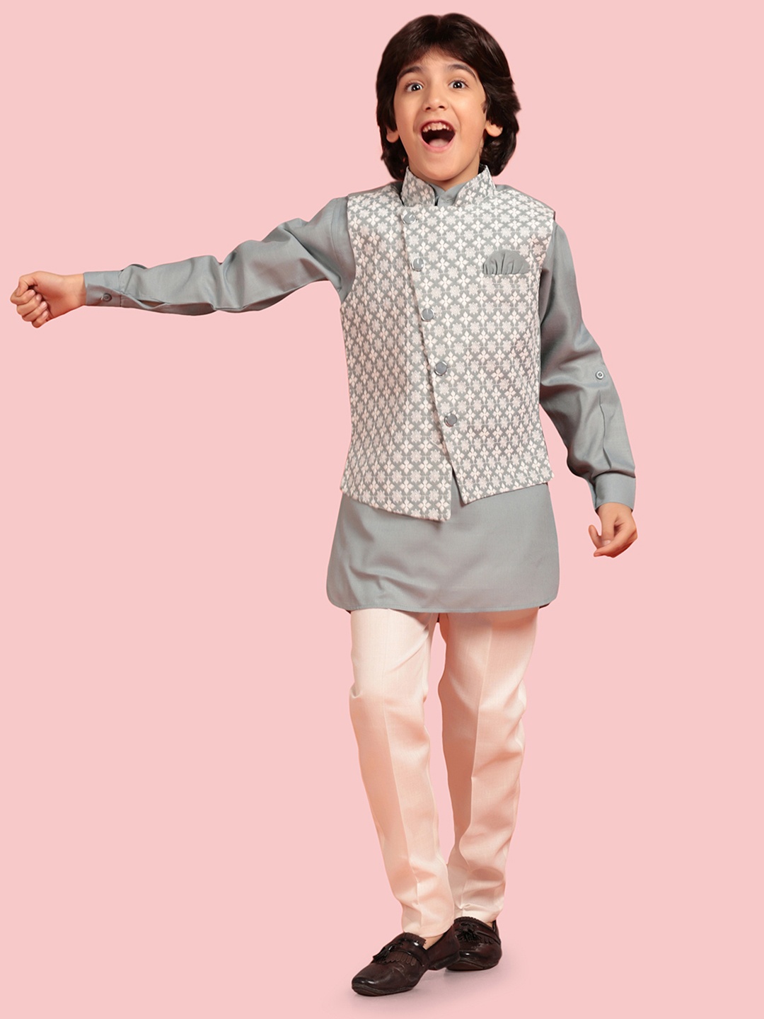 

Aj DEZInES Boys Solid Pure Cotton Kurta with Trousers & Waistcoat, Grey