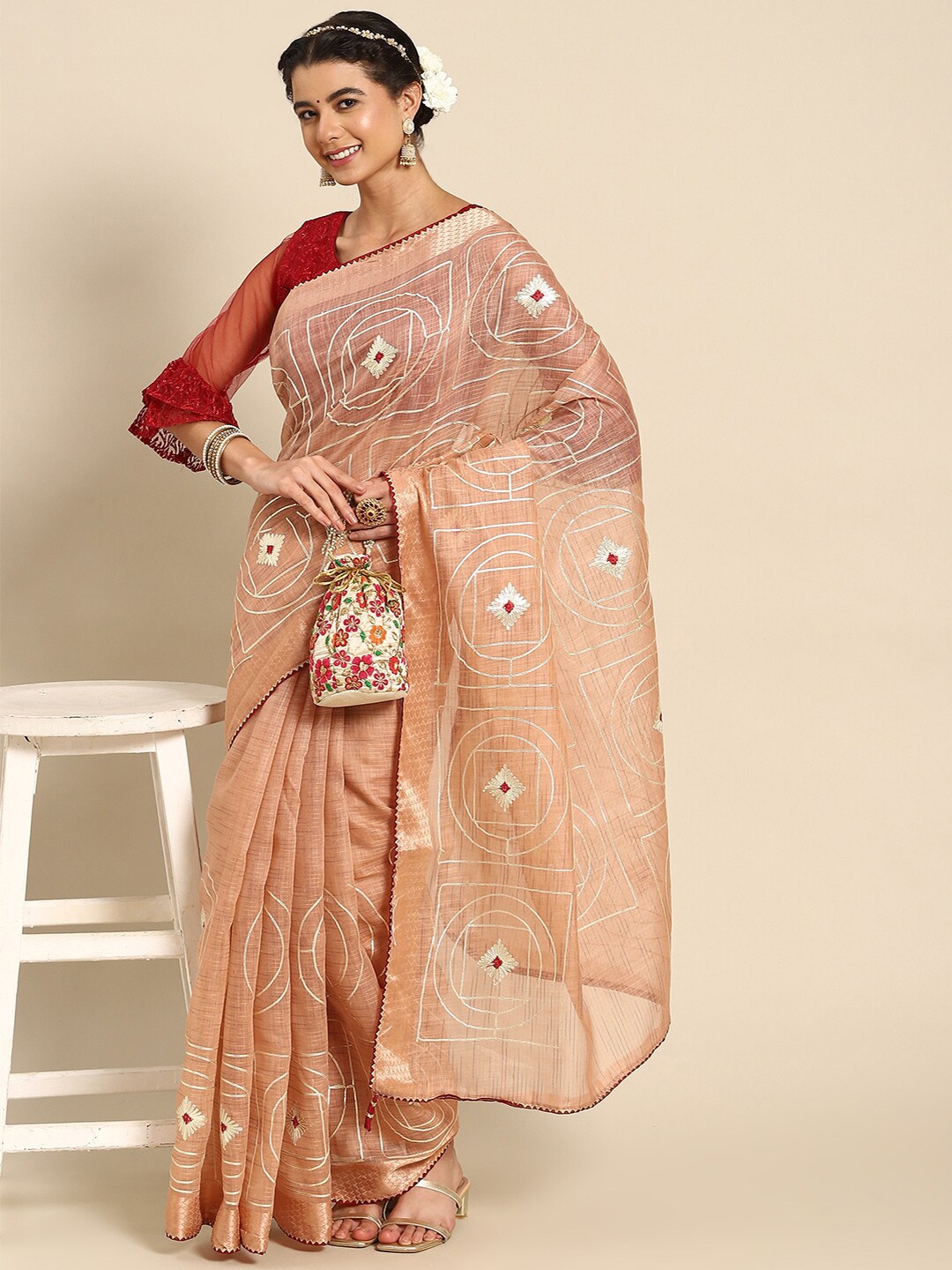 

Mitera Floral Embroidered Zari Saree, Peach