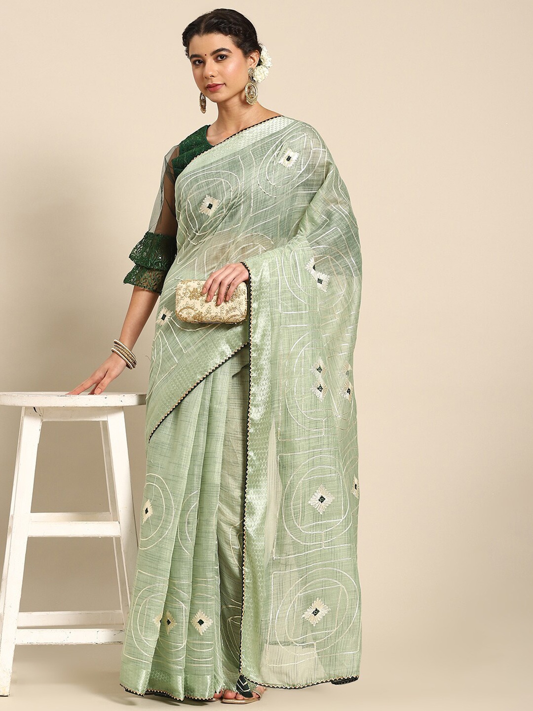 

Mitera Ethnic Motifs Embroidered Saree, Green