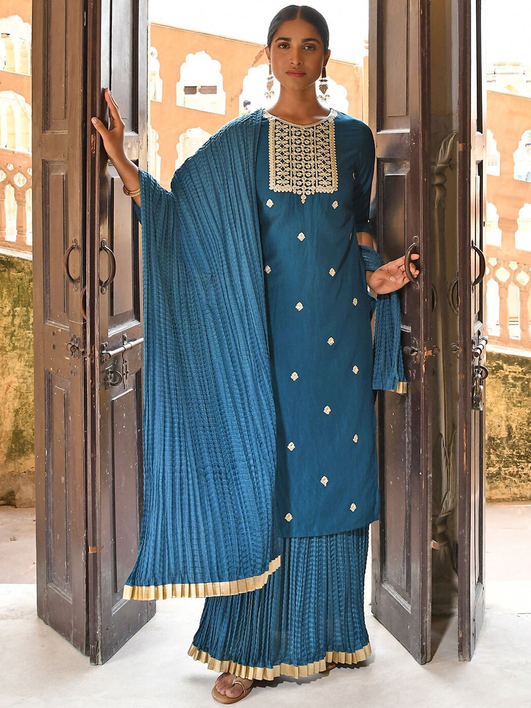 

Janasya Women Teal Floral Embroidered Kurta with Skirt & With Dupatta