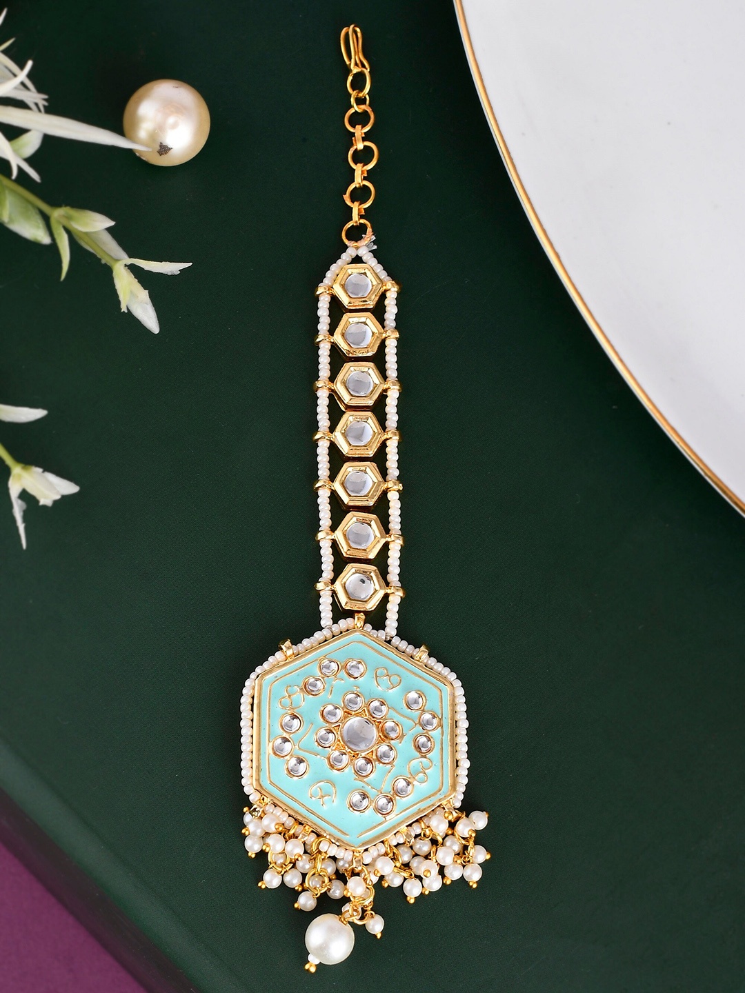 

DASTOOR Gold-Plated Kundan Stone-Studded & Beaded Maang Tikka