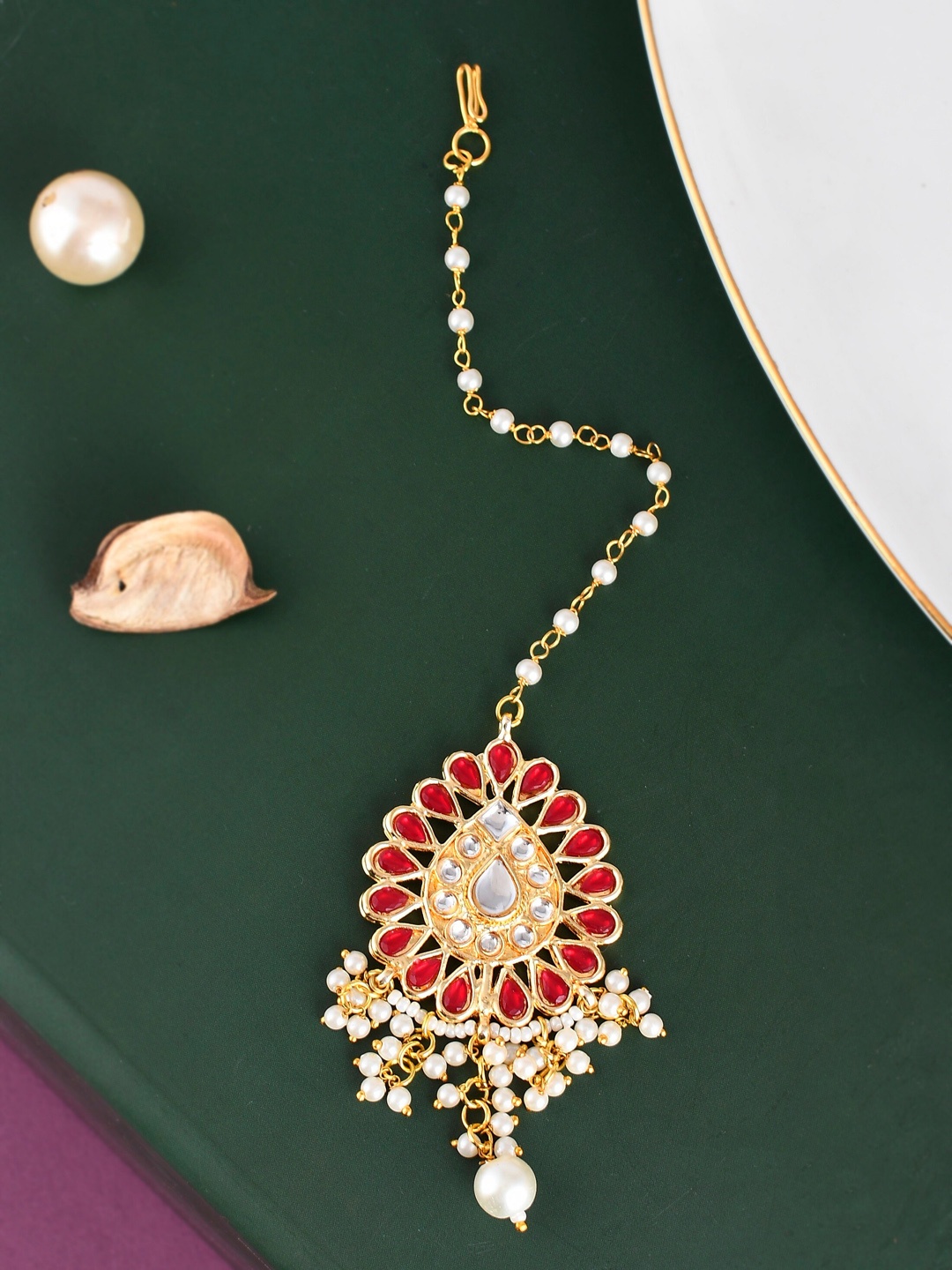 

DASTOOR Gold-Plated Kundan Stone-Studded & Beaded Maang Tikka