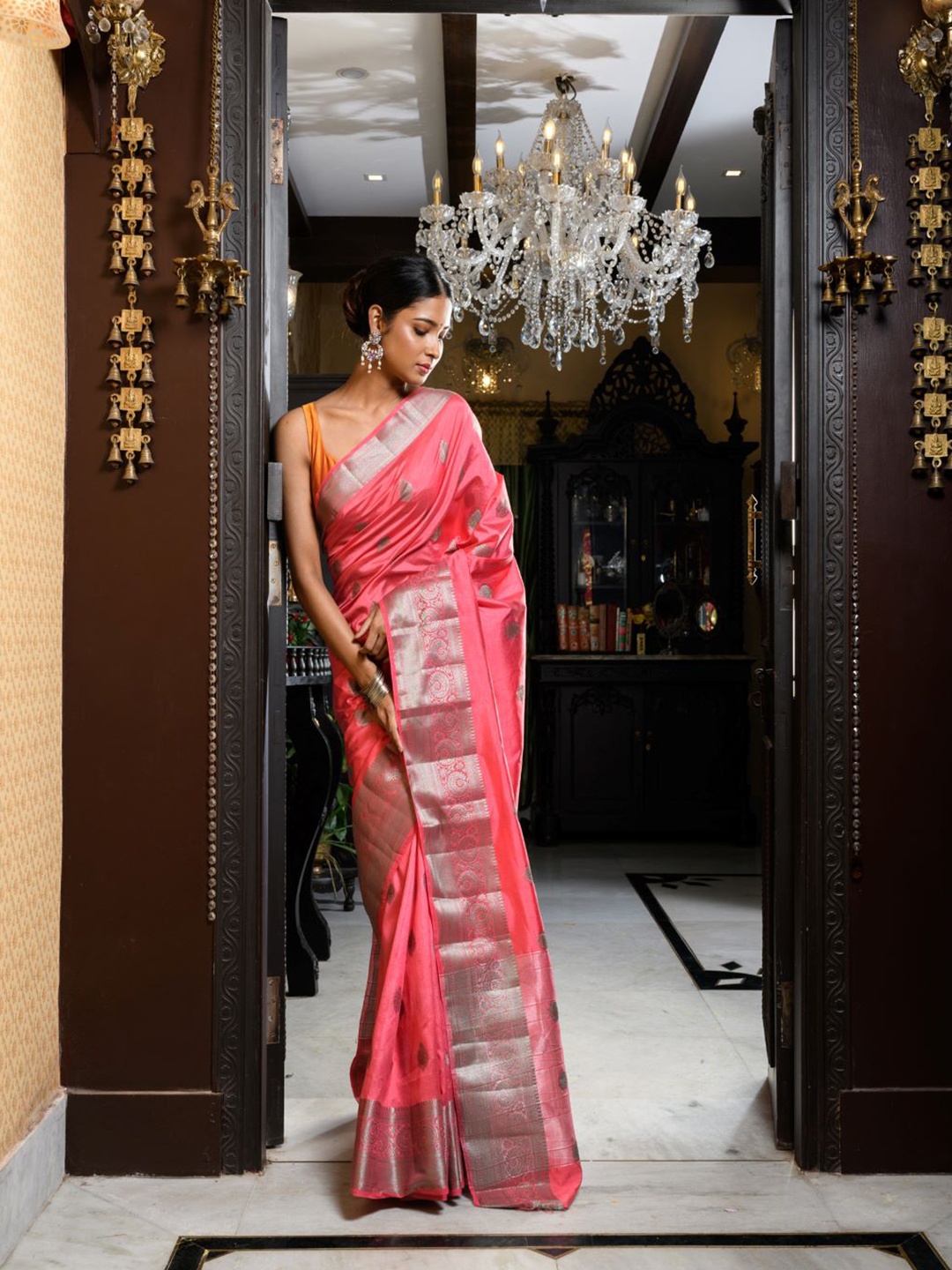 

HERE&NOW Ethnic Motifs Zari Kanjeevaram Saree, Pink