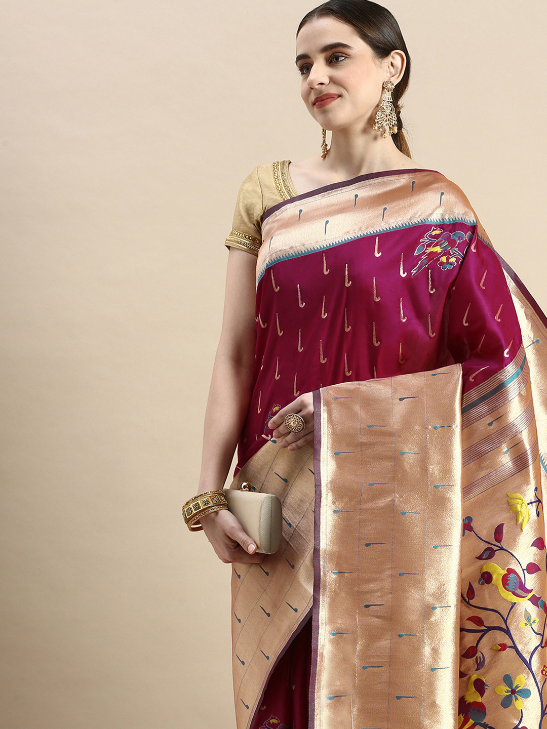 

VISHNU WEAVES Woven Design Ethnic Motifs Zari Pure Silk Banarasi Saree, Burgundy