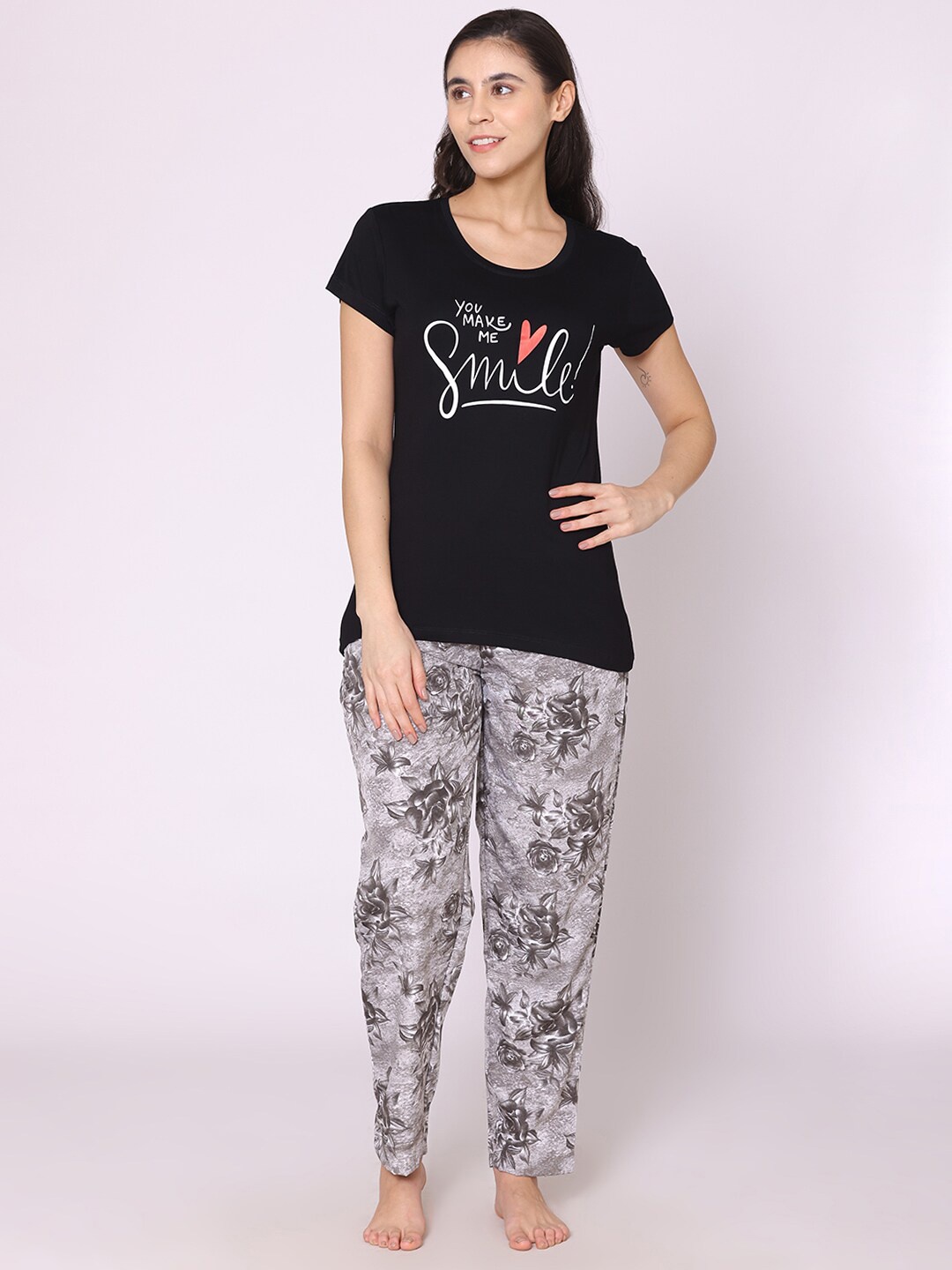 

Bodycare Women Floral Printed Night suit, Black