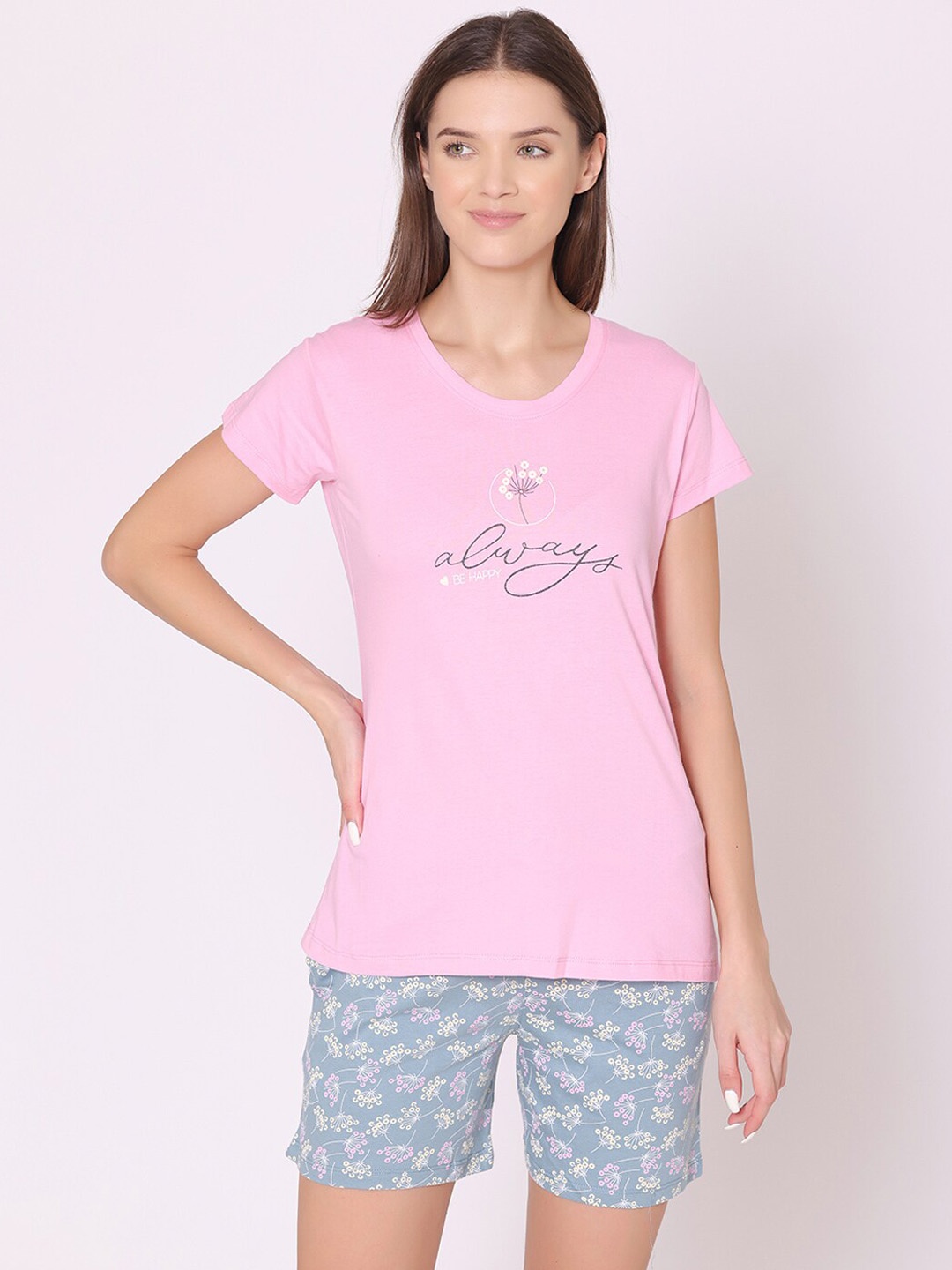 

Bodycare Women Floral Printed Pure Cotton Night suit, Pink