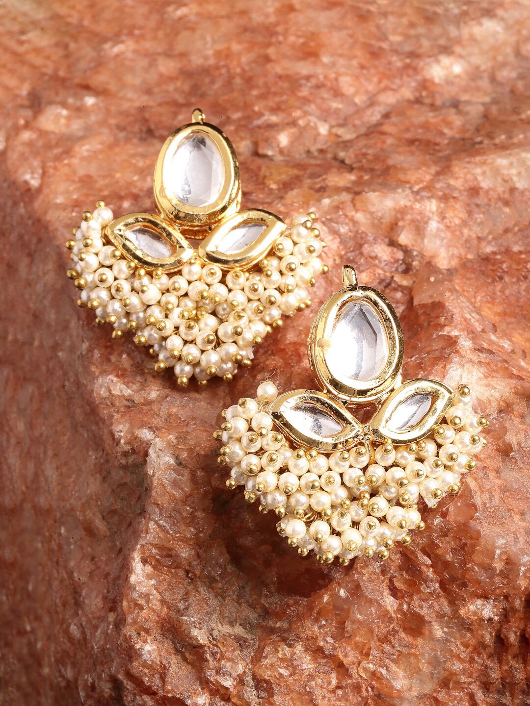 

DUGRISTYLE Gold-Plated Classic Studs Earrings