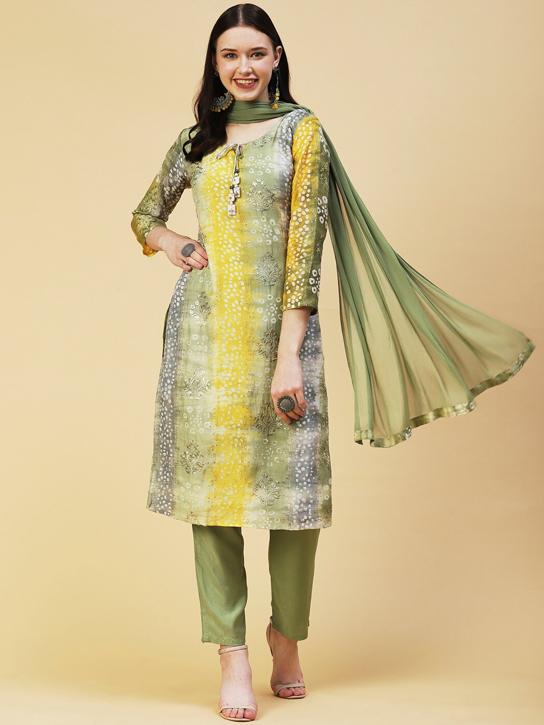 

FASHOR Ethnic Motifs Printed Sequinned Kurta with Trousers & Dupatta, Green