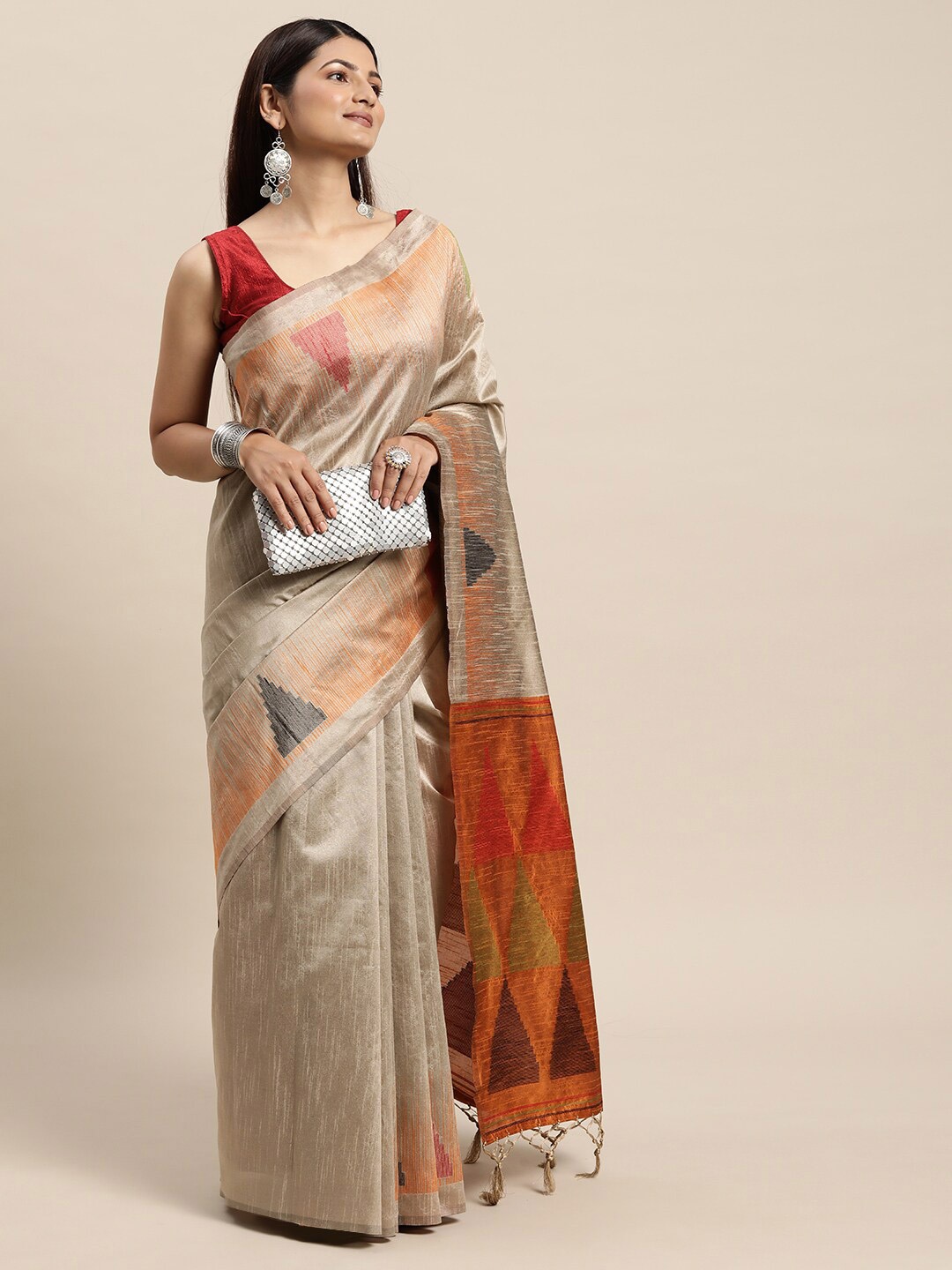 

AYKA CLOTHINGS Ethnic Motifs Kanjeevaram Saree, Tan