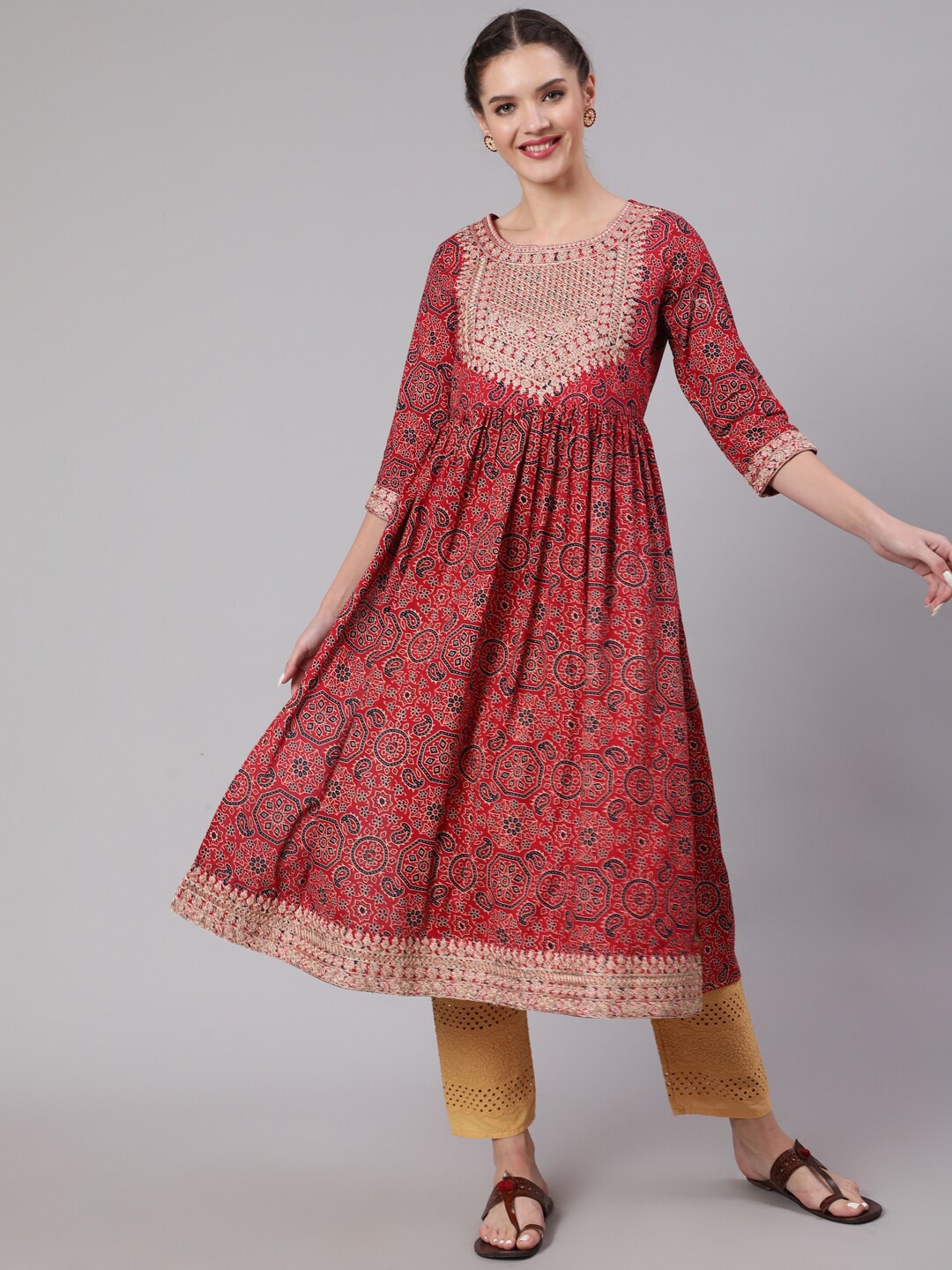

Nehamta Women Ethnic Motifs Printed Anarkali Cotton Kurta, Rust