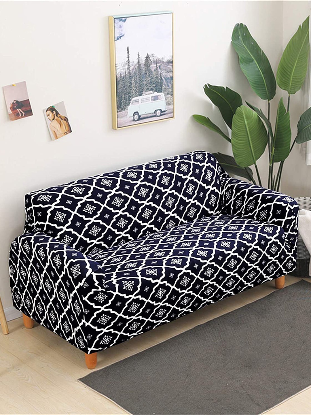 

HOUSE OF QUIRK Blue & White Ethnic Motif Printed Stretchable 3-Seater Sofa Slipcover