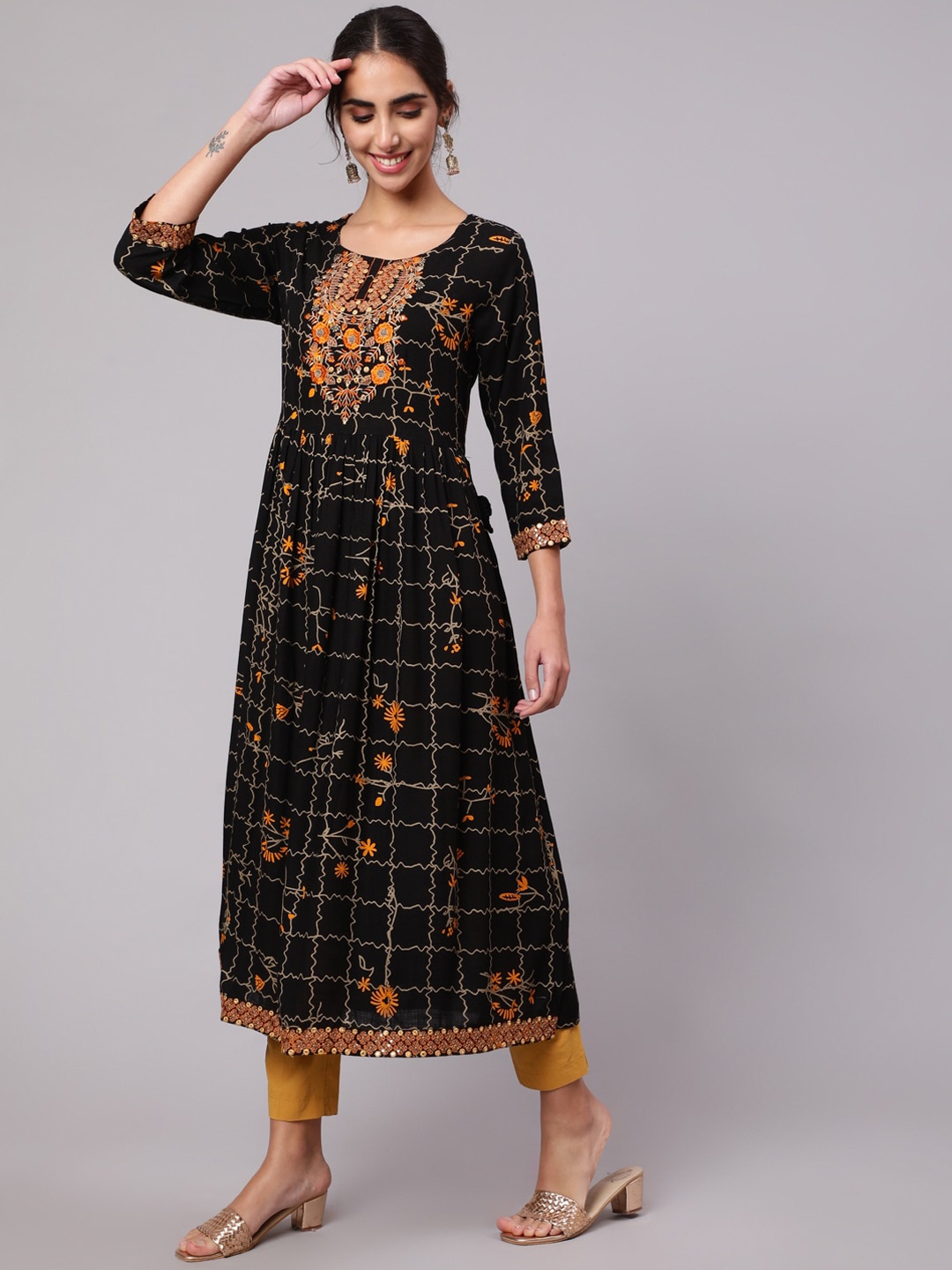 

KALINI Women Floral Printed Thread Work Kurta, Black